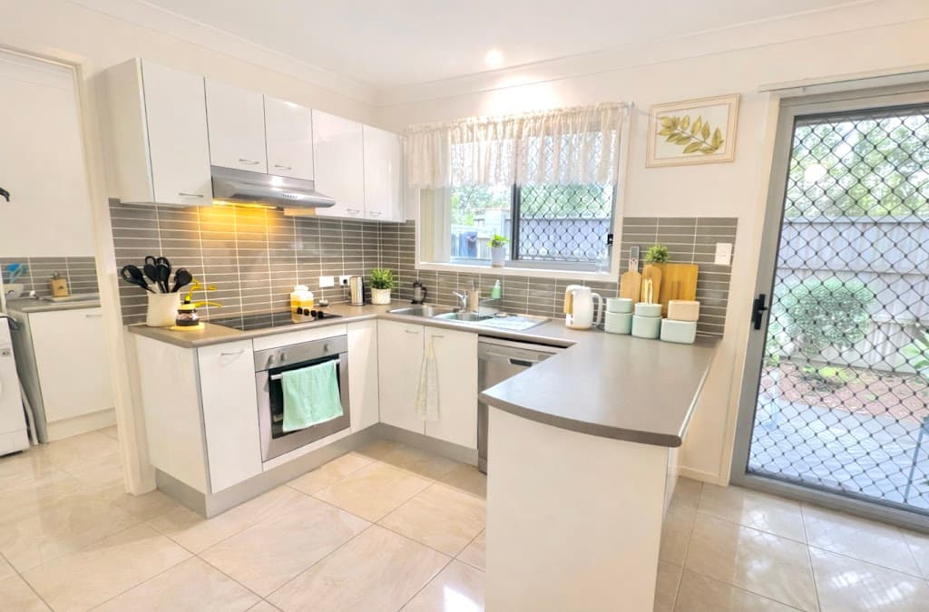 8/1 Bass Court, North Lakes - Thumbnail 5