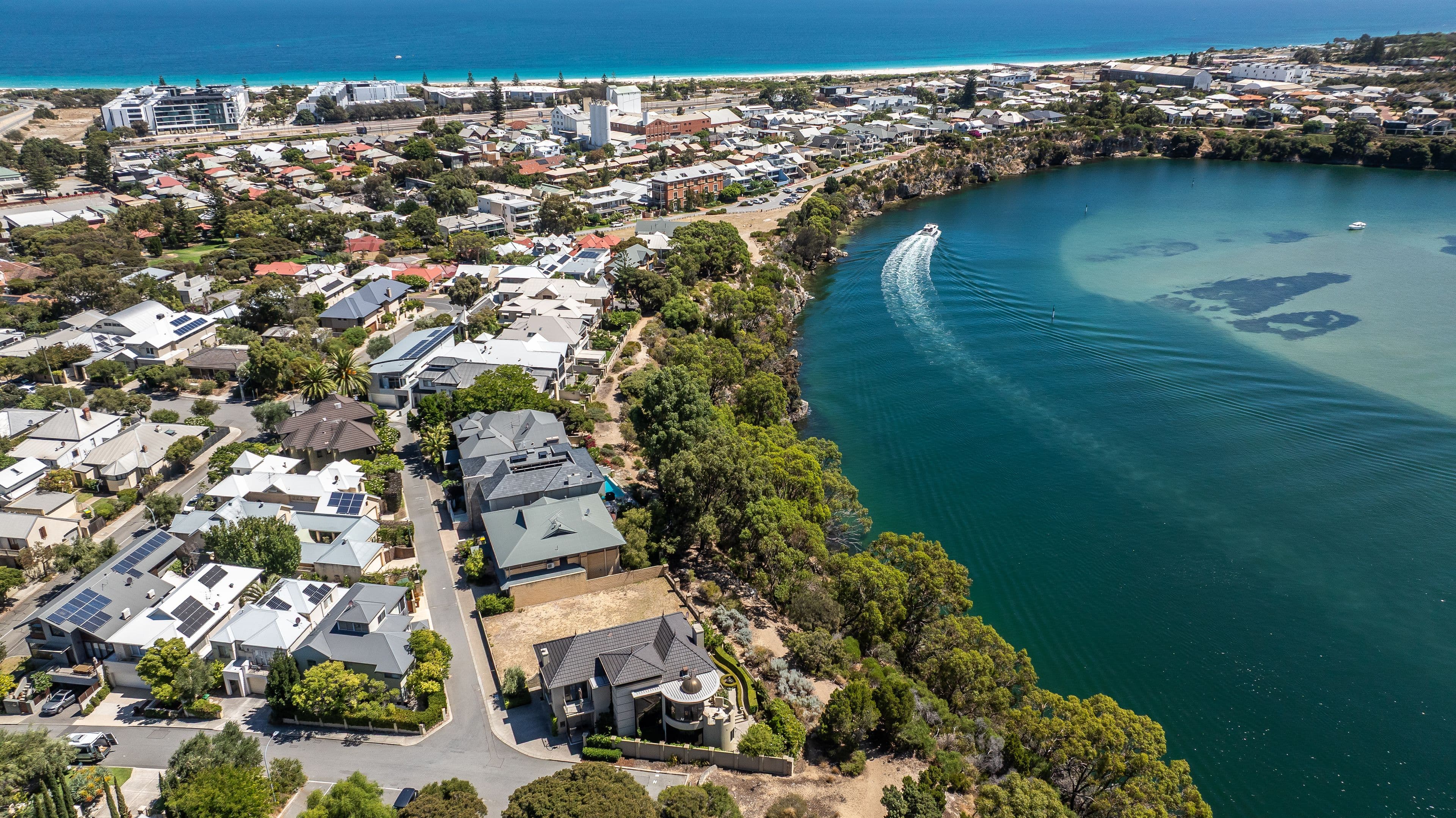 14 Cypress Lane, North Fremantle WA 6159, North Fremantle - Thumbnail 2