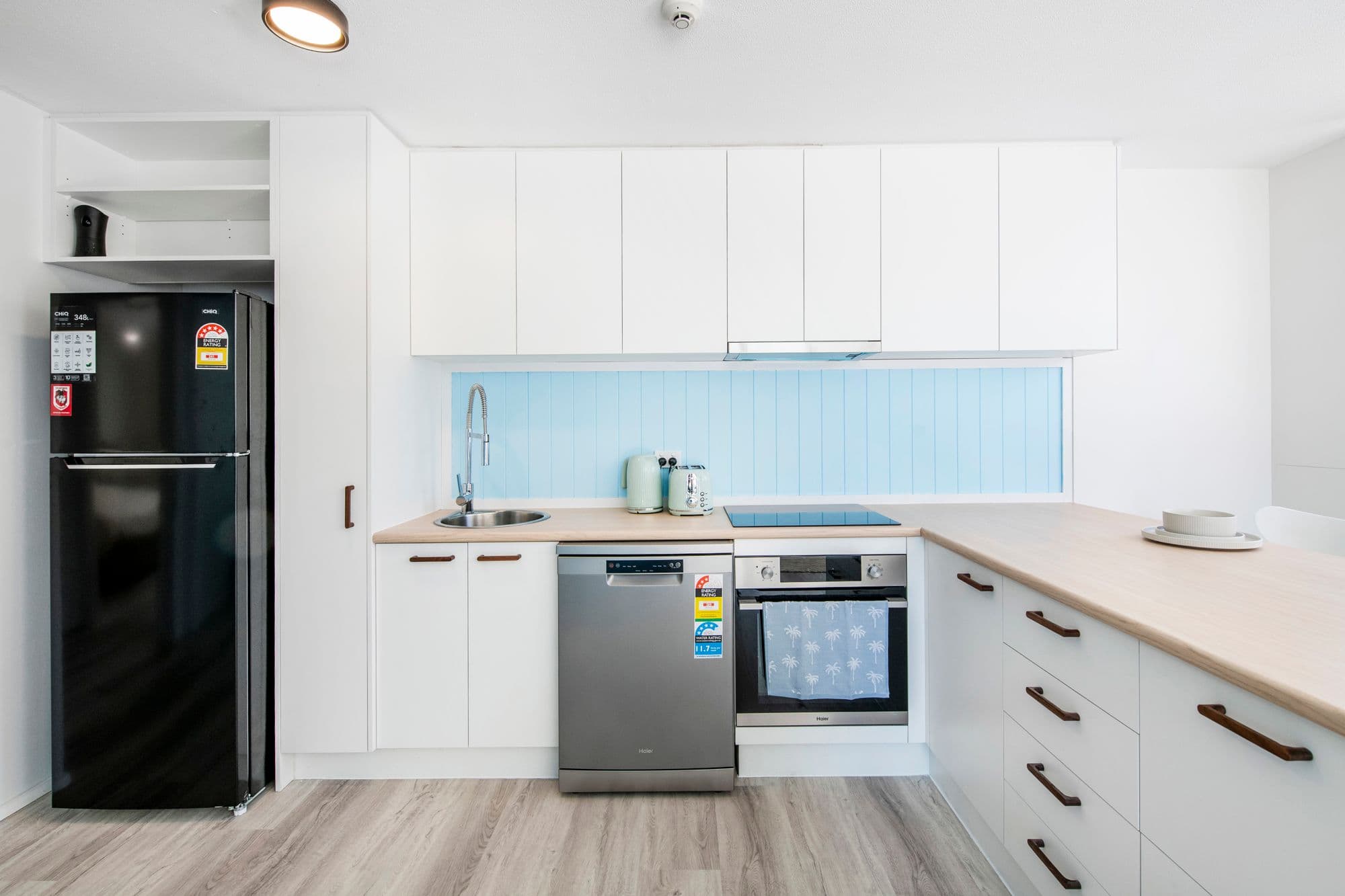 24/19 Orchid Avenue, Surfers Paradise QLD 4217, Surfers Paradise - Thumbnail 2