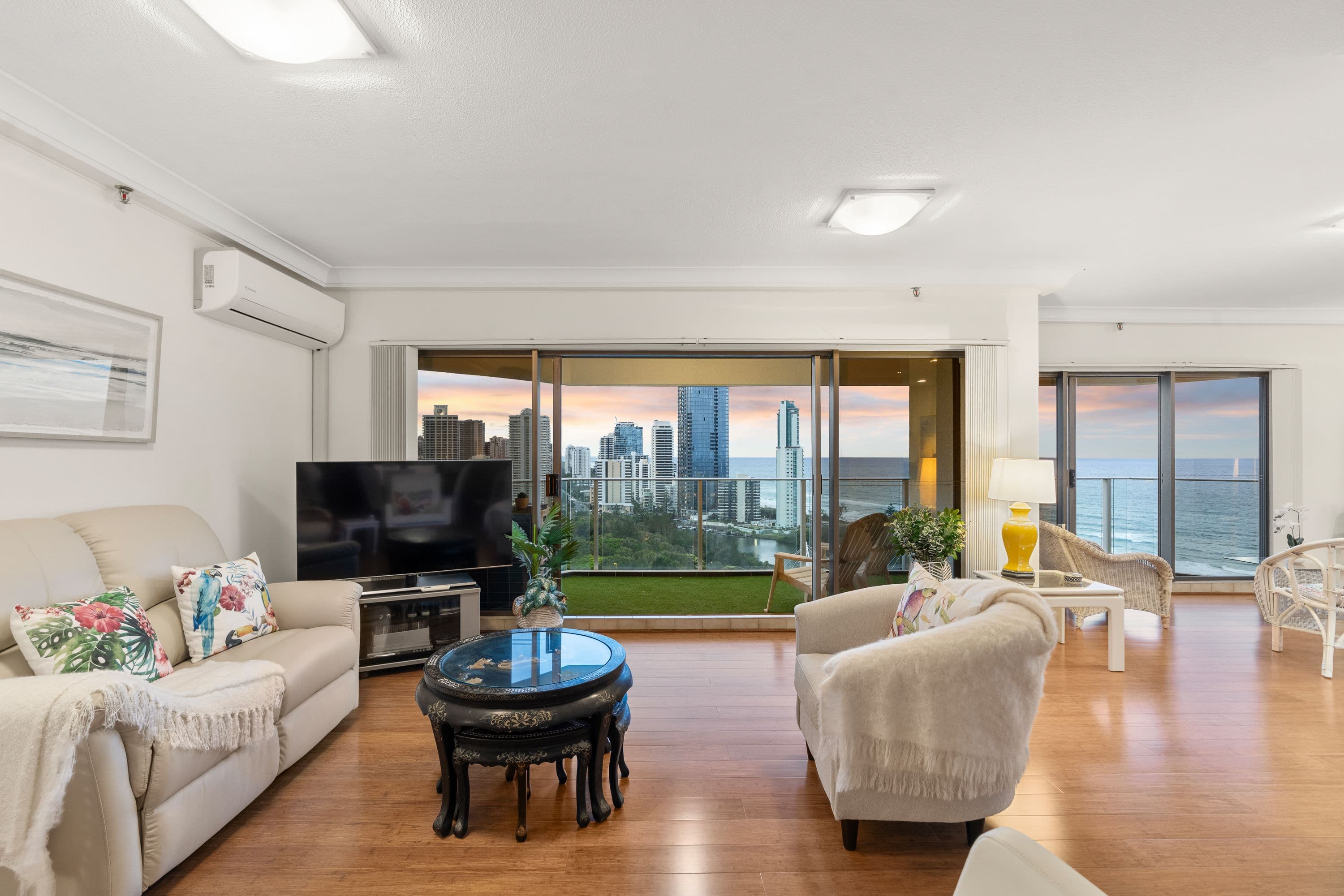105/2 Admiralty Drive, SURFERS PARADISE QLD 4217, Surfers Paradise - Thumbnail 3
