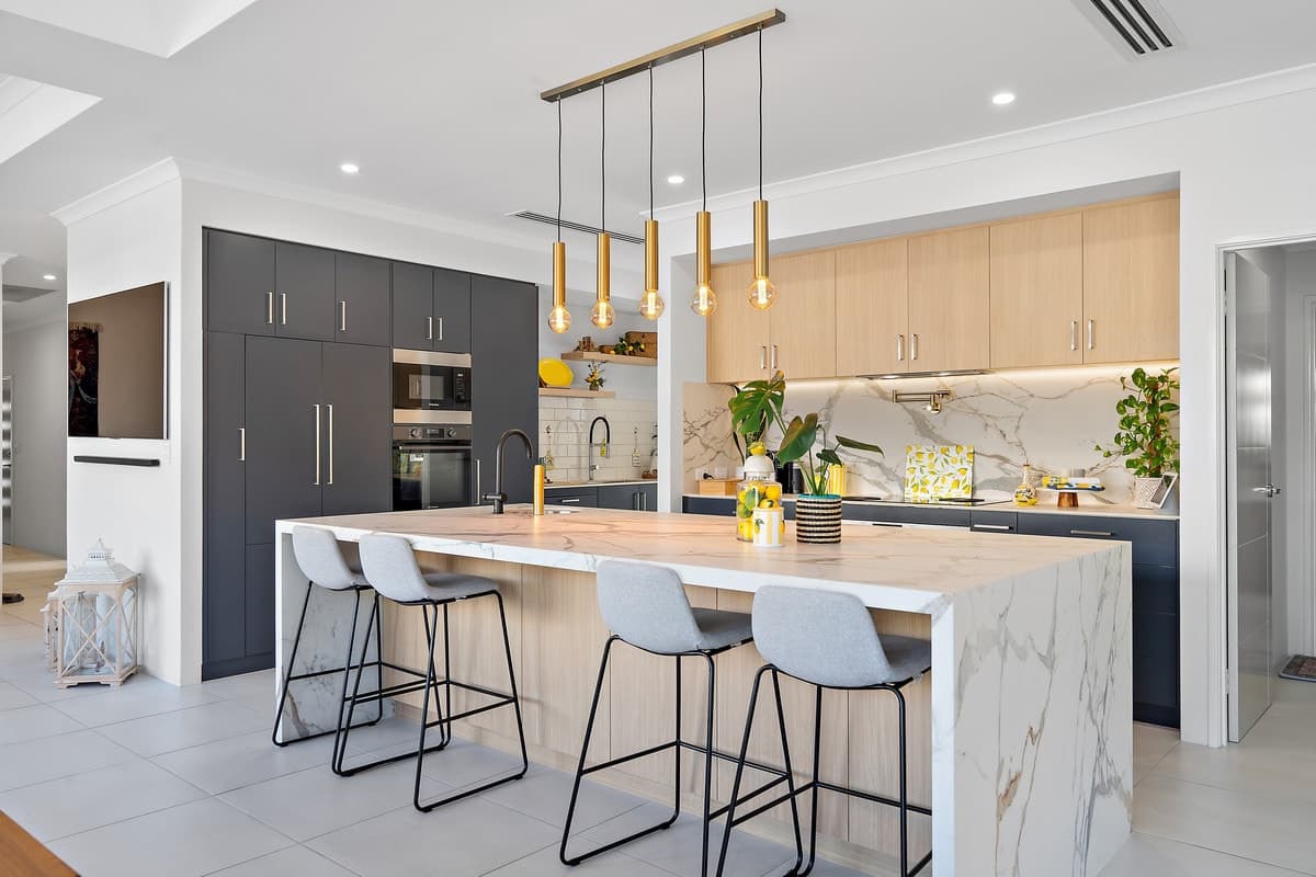 102 Bernborough Avenue, Caversham, Caversham - Thumbnail 2