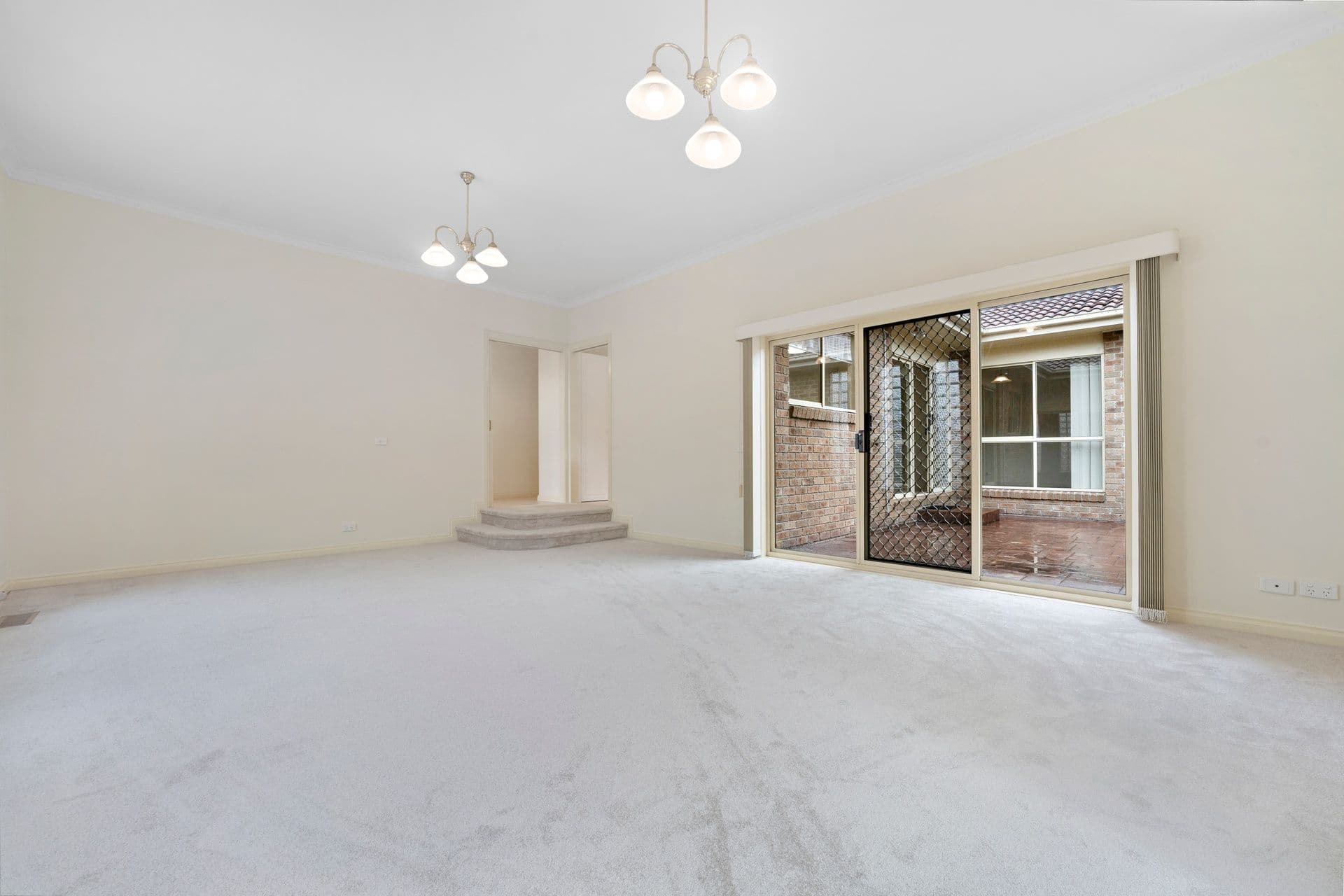 2/27 Park Road, Mount Waverley VIC 3149, Mount Waverley - Thumbnail 2