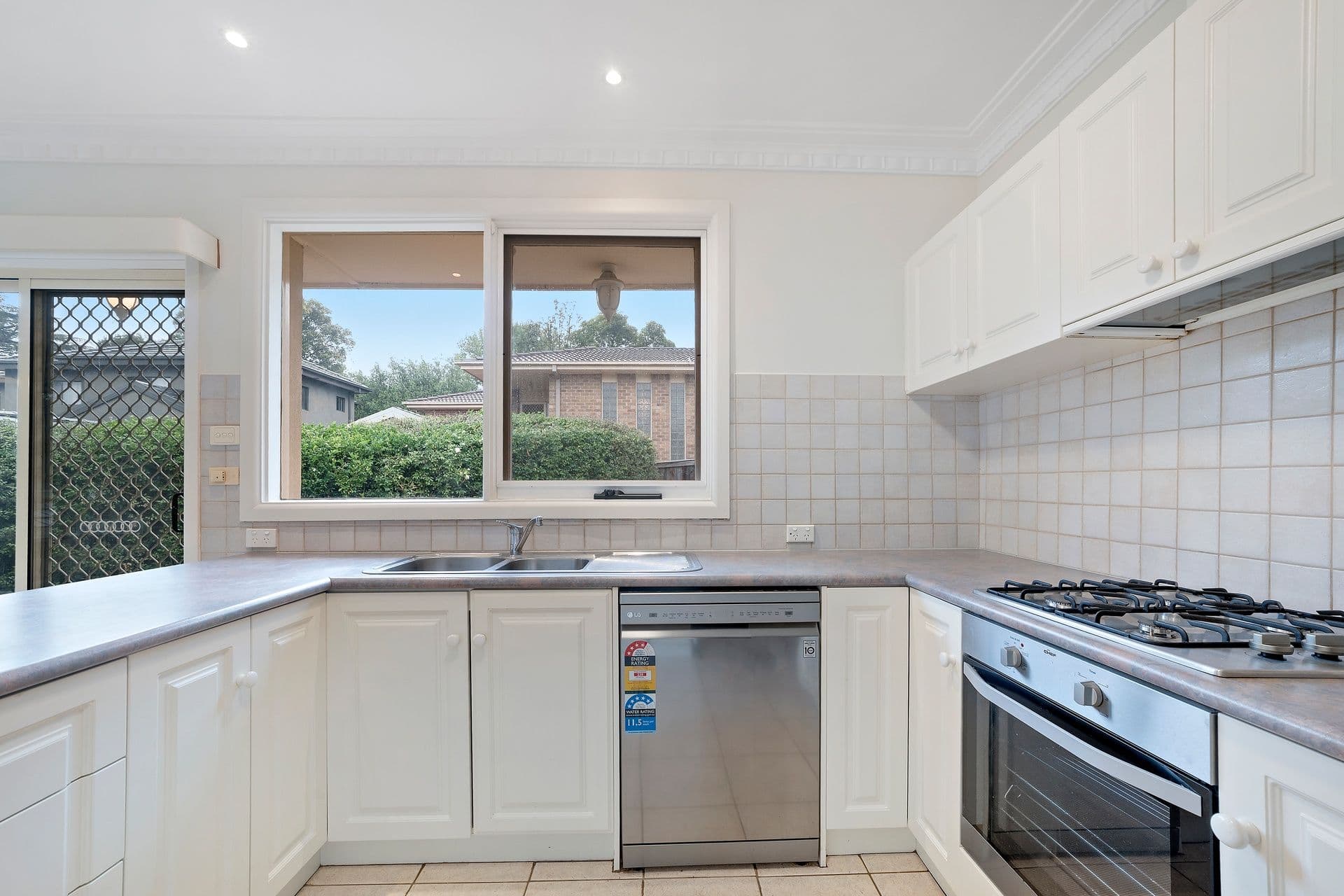 1/27 Park Road, Mount Waverley VIC 3149, Mount Waverley - Thumbnail 5