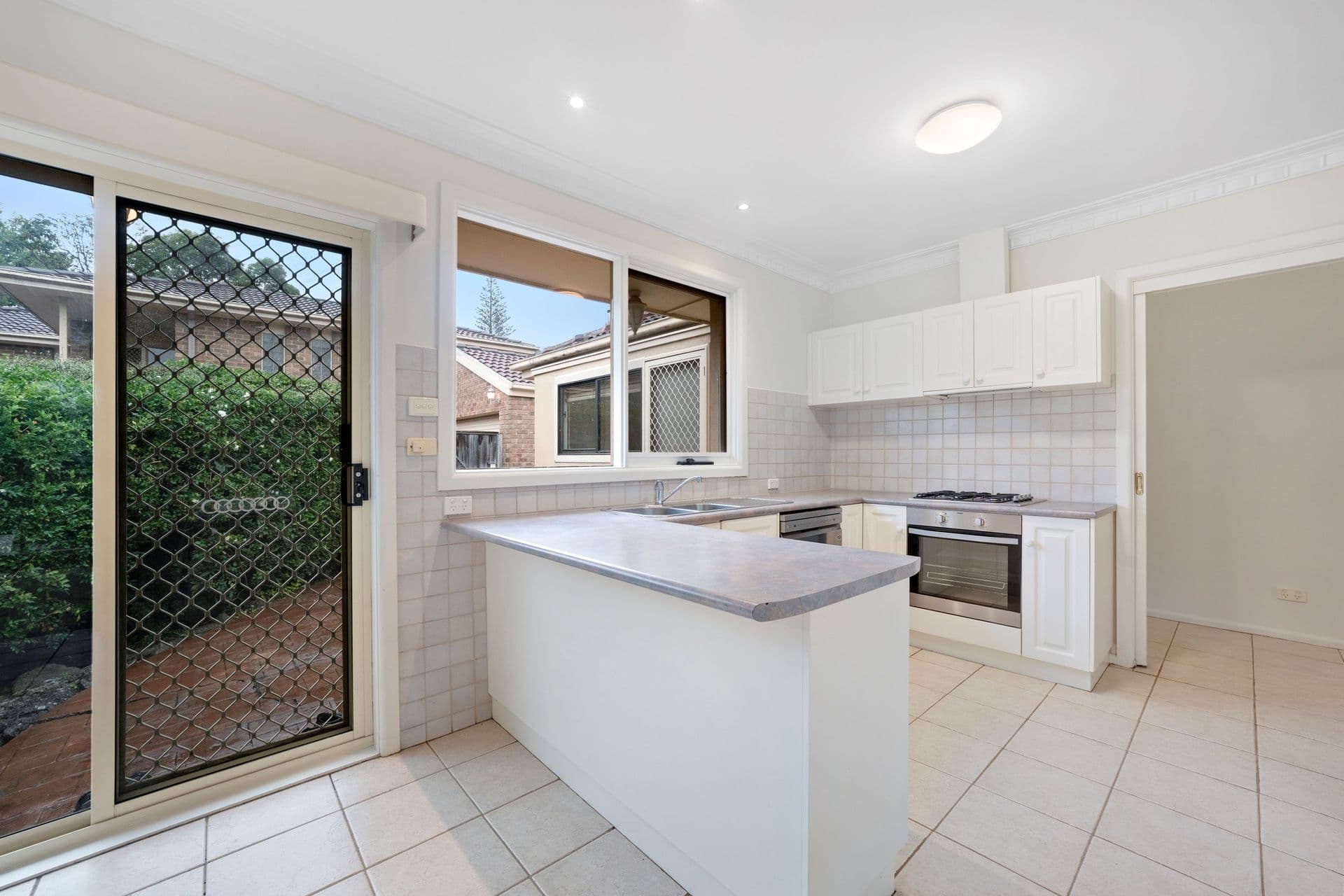 1/27 Park Road, Mount Waverley VIC 3149, Mount Waverley - Thumbnail 6