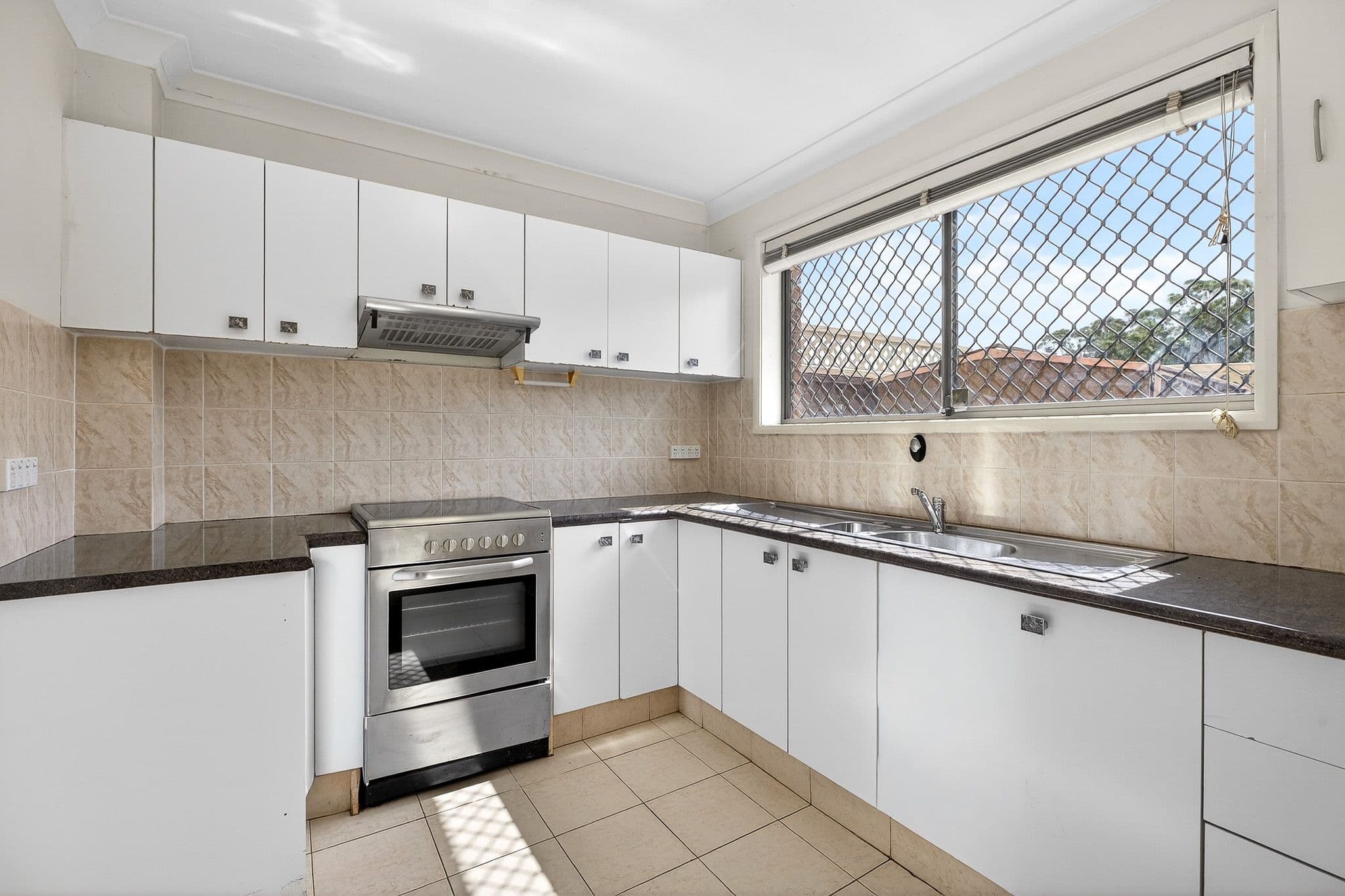 6/7 Shrike Place, Ingleburn NSW 2565, Ingleburn - Thumbnail 3