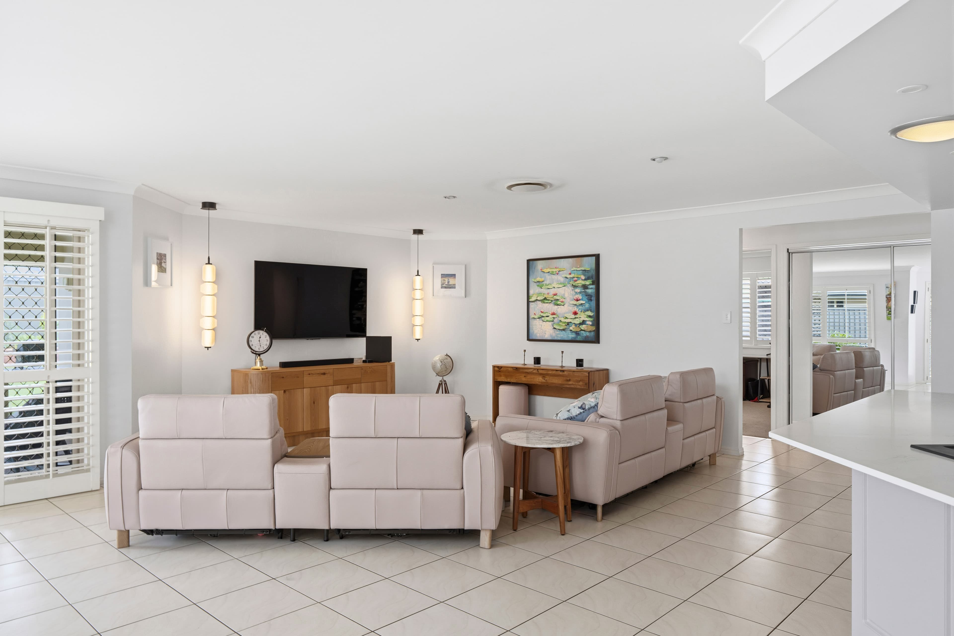 10 Lanaglen Drive, Birkdale, Birkdale - Thumbnail 4