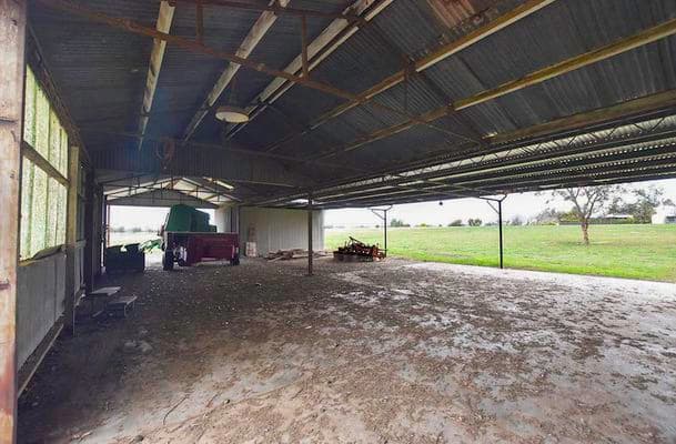 1061 McEwen Road, Kyabram, Kyabram - Thumbnail 4