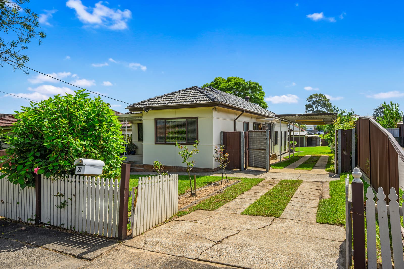 21 Albert Road, Auburn - Image 1