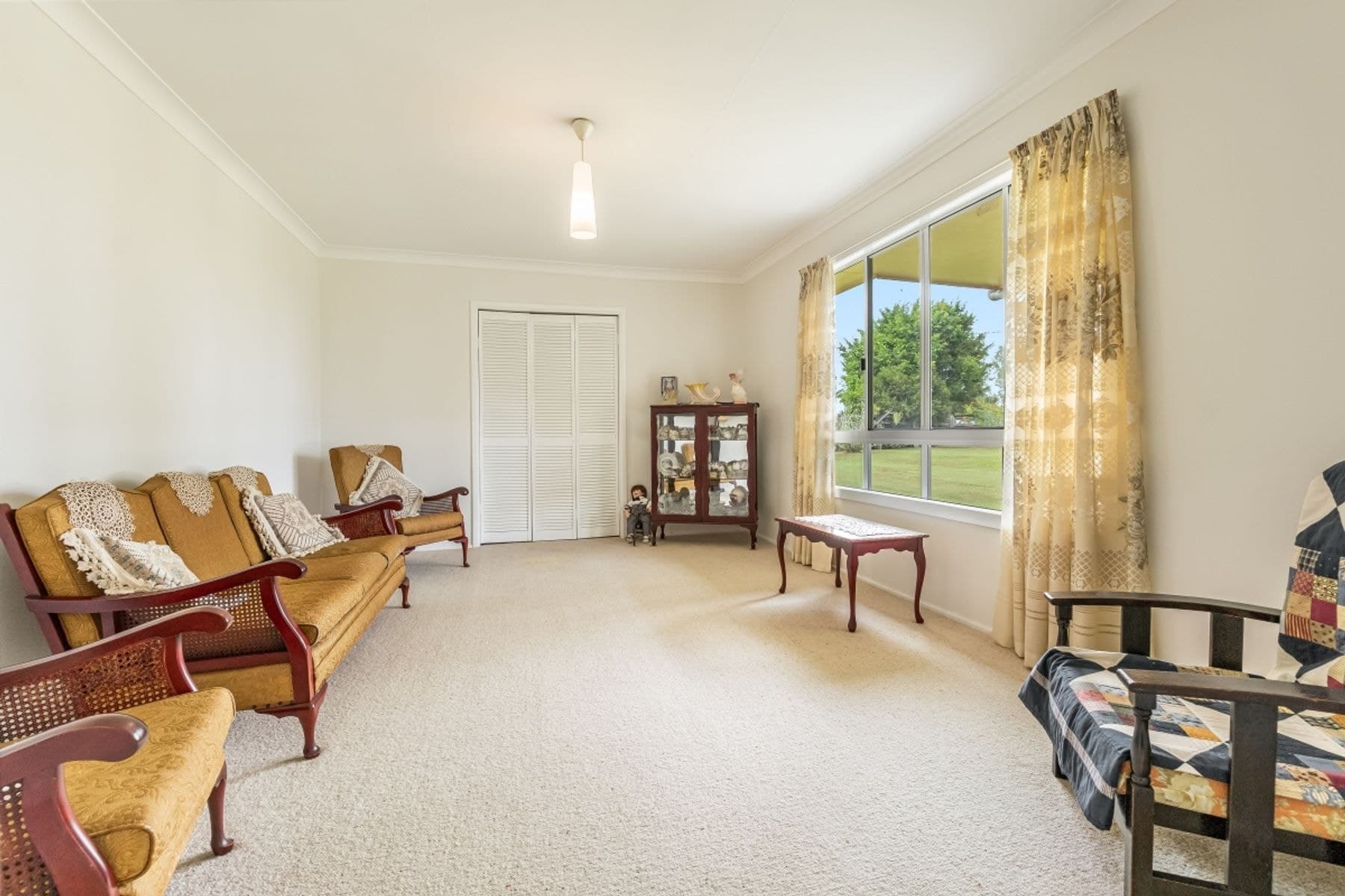 10810 Summerland Way, Casino - Thumbnail 7