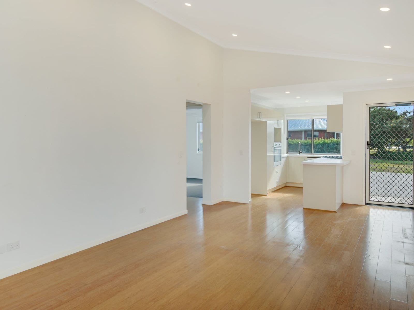 168 Magpie Drive / 69 Light Street, Casino - Thumbnail 8