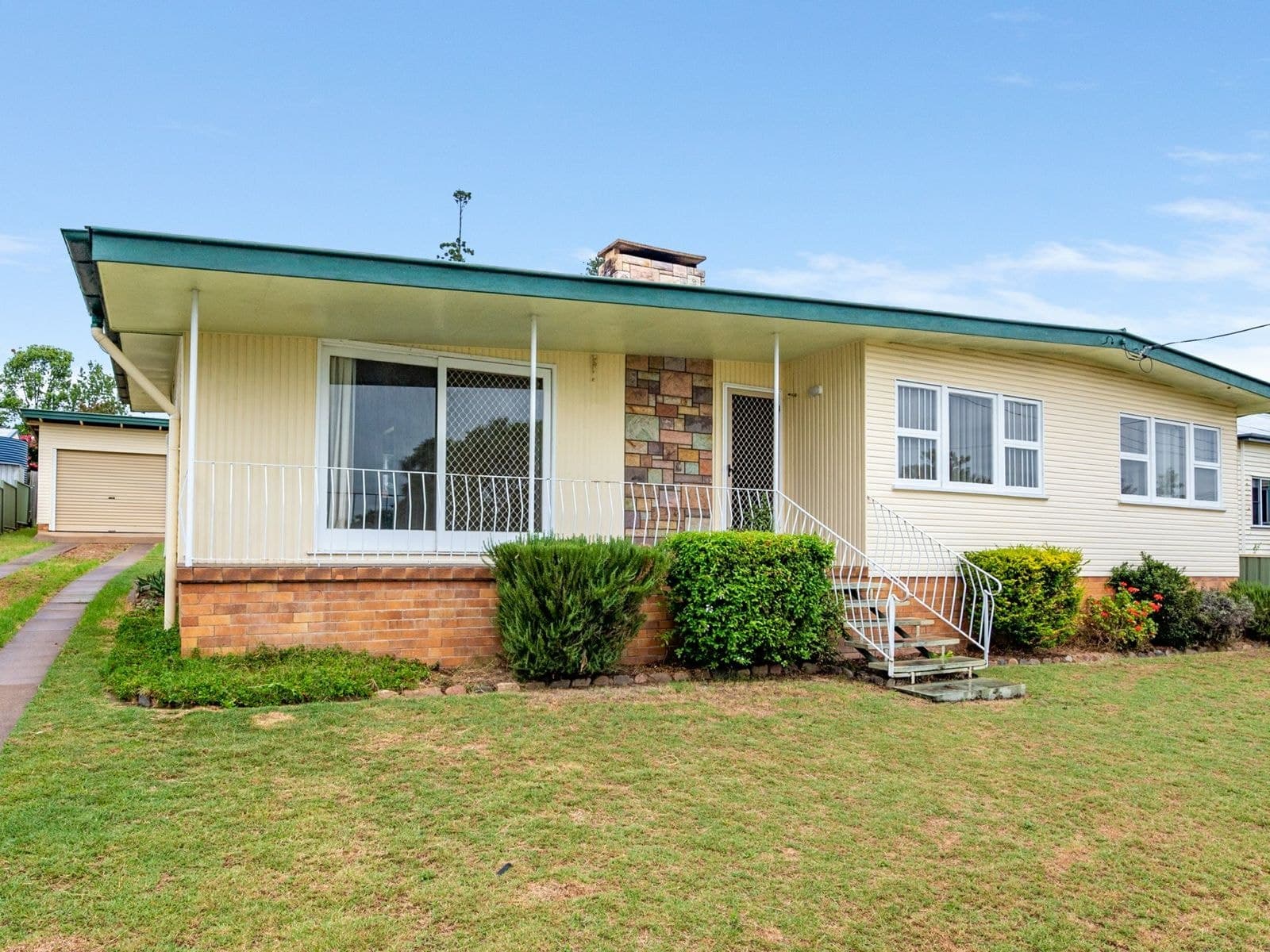 31 Clowes Crescent, Warwick - Thumbnail 4