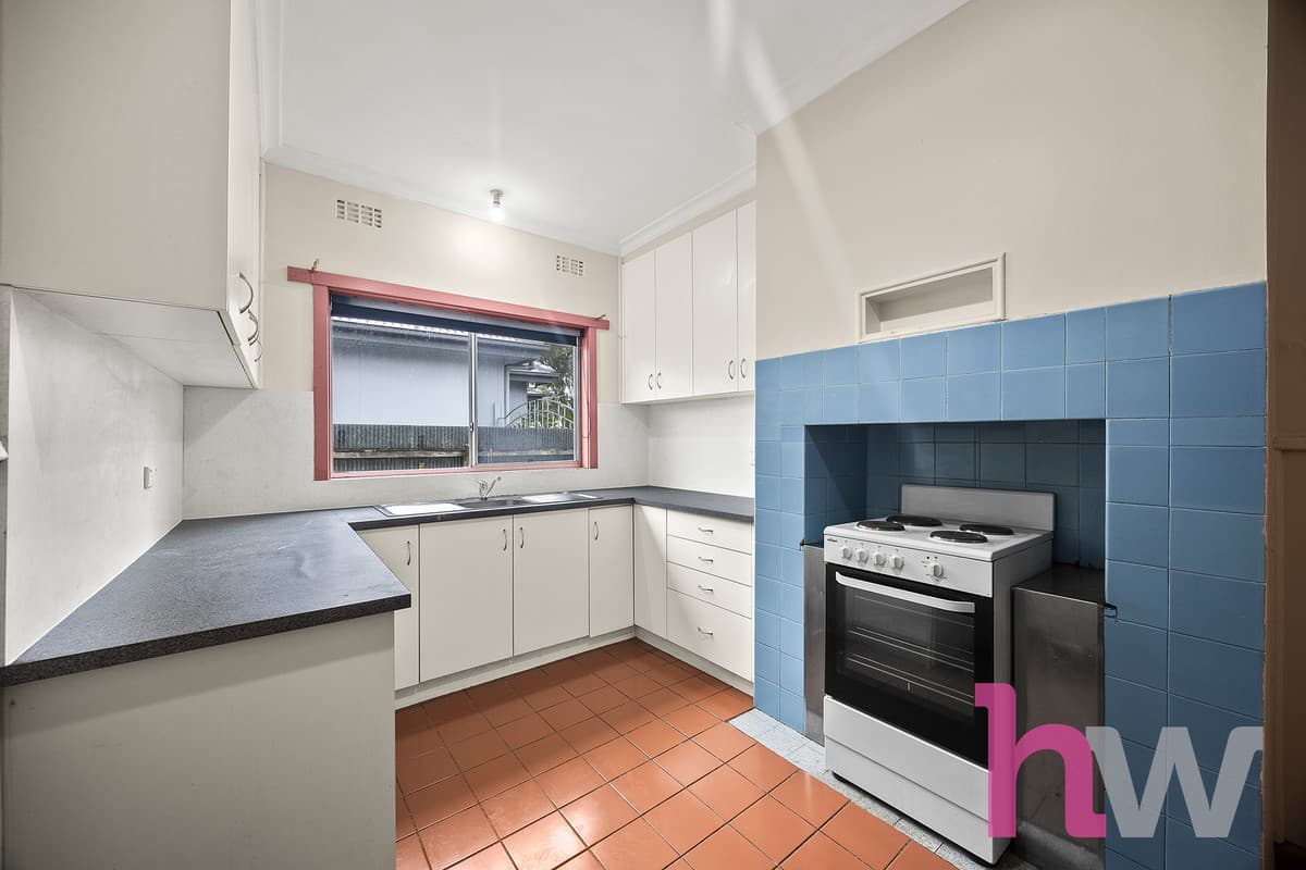 28 Townsend Road, ST ALBANS PARK VIC 3219, St Albans Park - Thumbnail 4