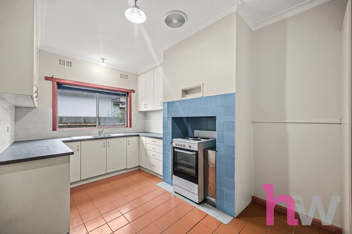 28 Townsend Road, ST ALBANS PARK VIC 3219, St Albans Park - Thumbnail 5