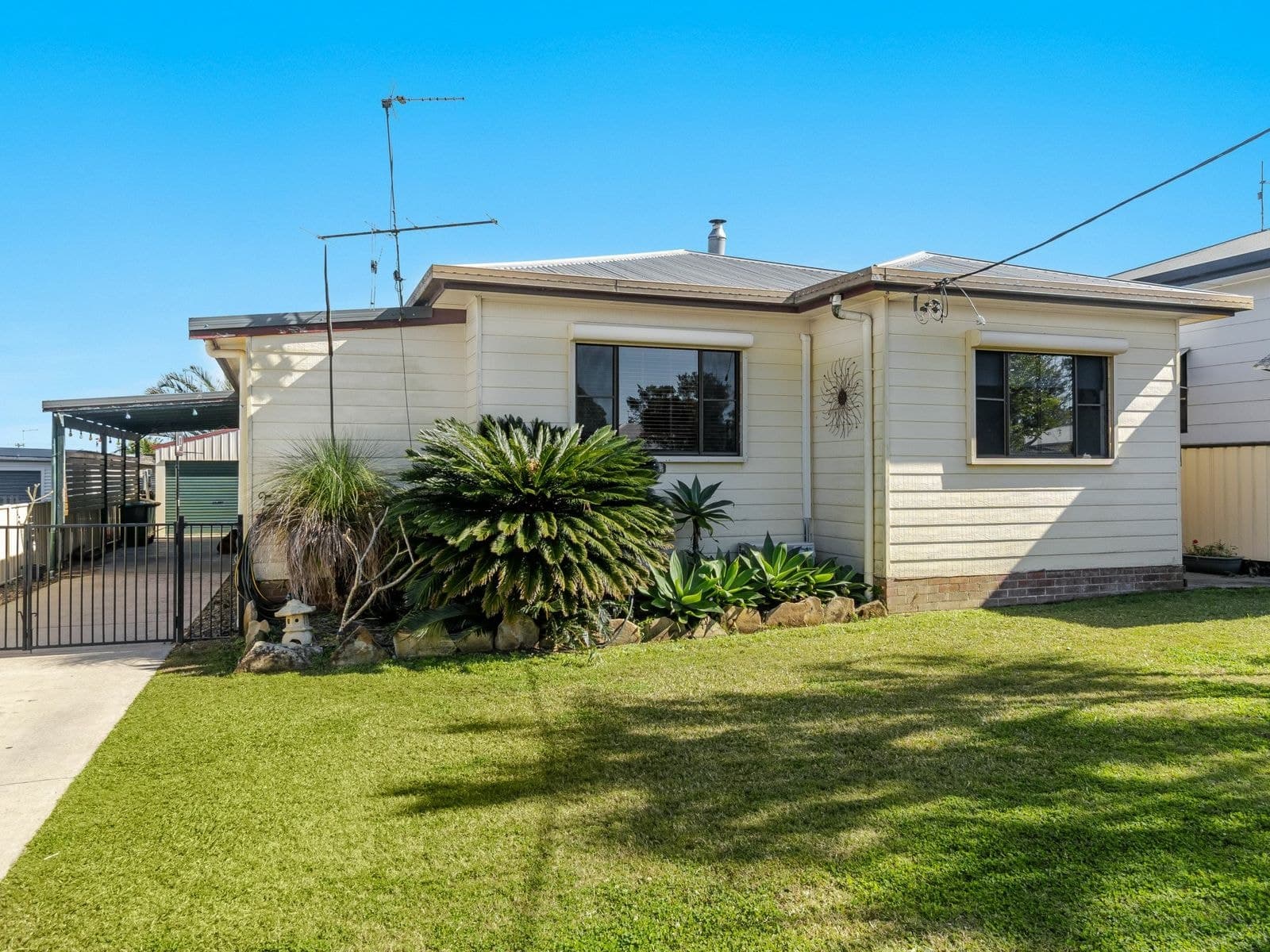 96 Hotham Street, Casino - Thumbnail 4