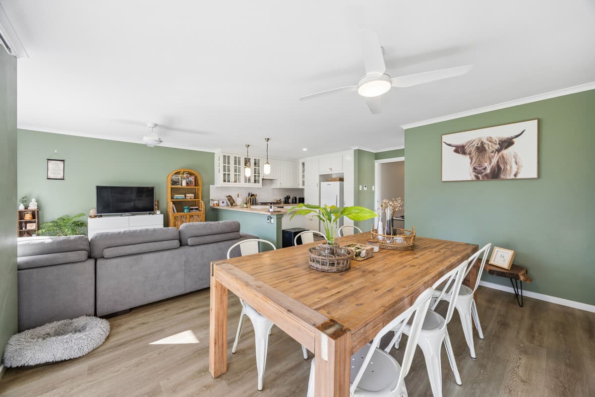 11 Hampshire Drive, Craigmore SA 5114, Craigmore - Thumbnail 7