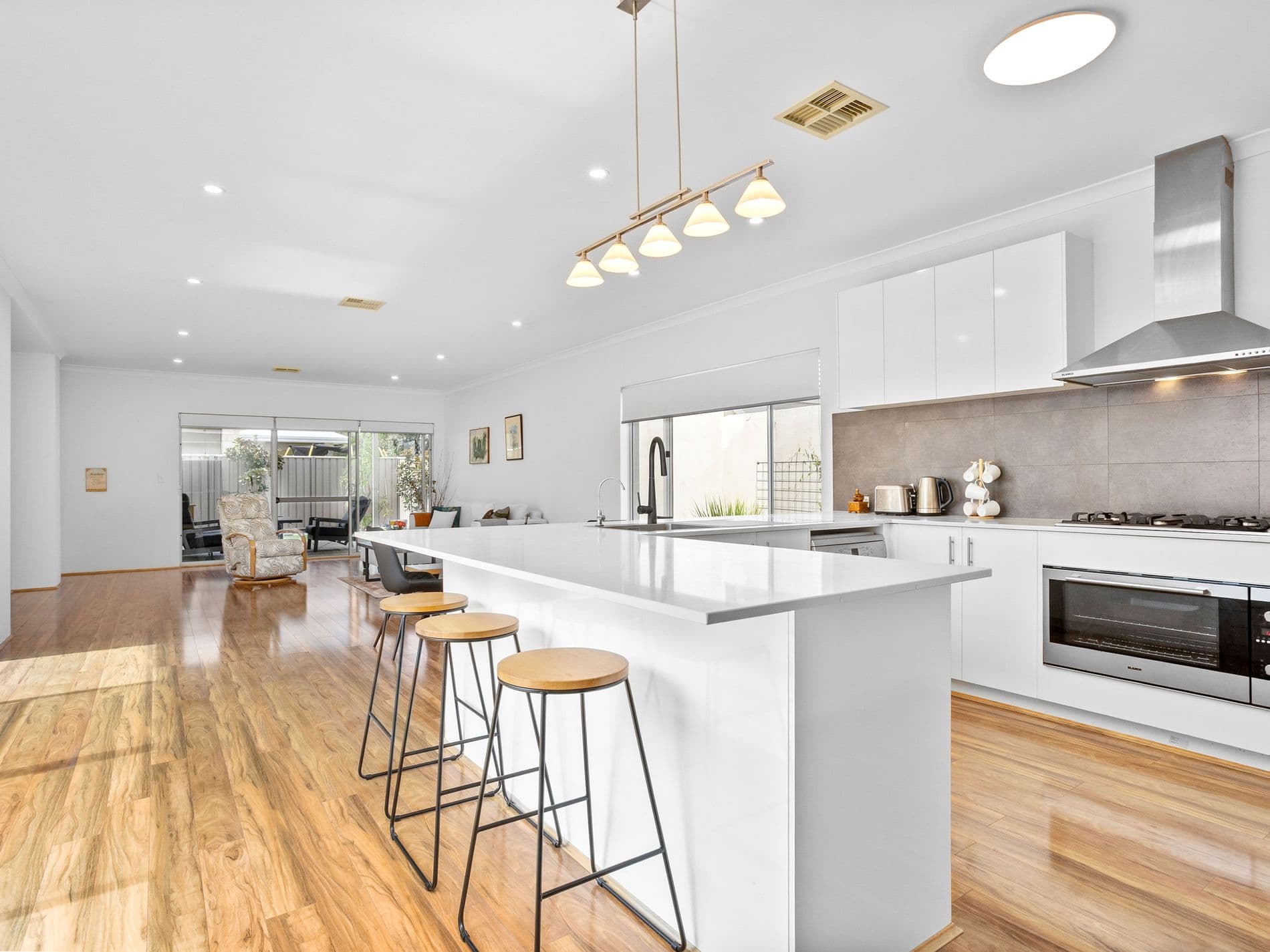 198 Riseley Street, Booragoon, WA, 6154, Booragoon - Thumbnail 2