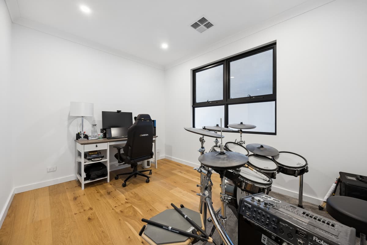 12B Hambledon Road, Campbelltown SA 5074, Campbelltown - Thumbnail 5