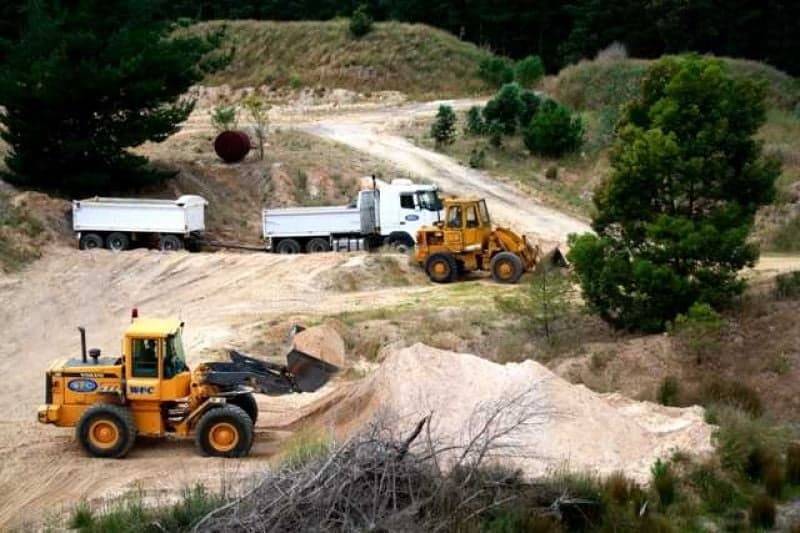 Sand Mine Comaum SA, Sand Mine Comaum - Thumbnail 2