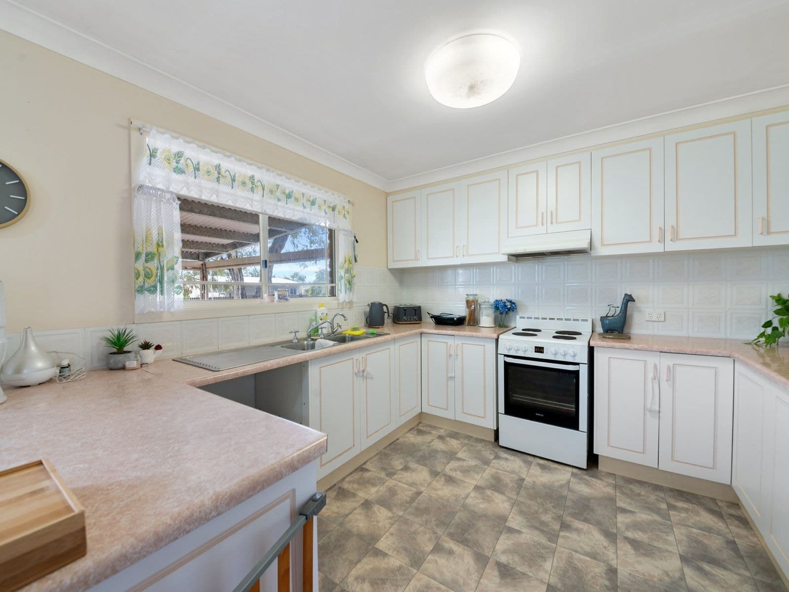 67 Law Road, Warwick - Thumbnail 6