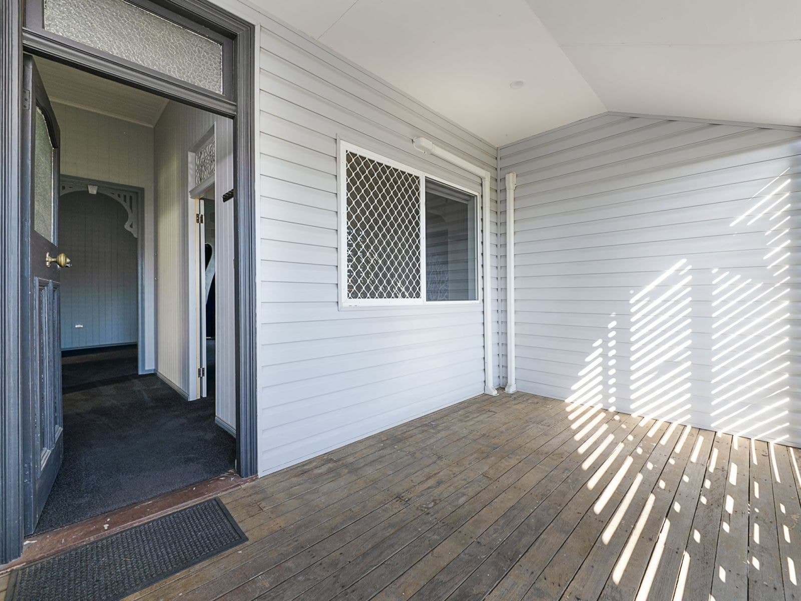 36 Percy Street, Warwick - Thumbnail 7