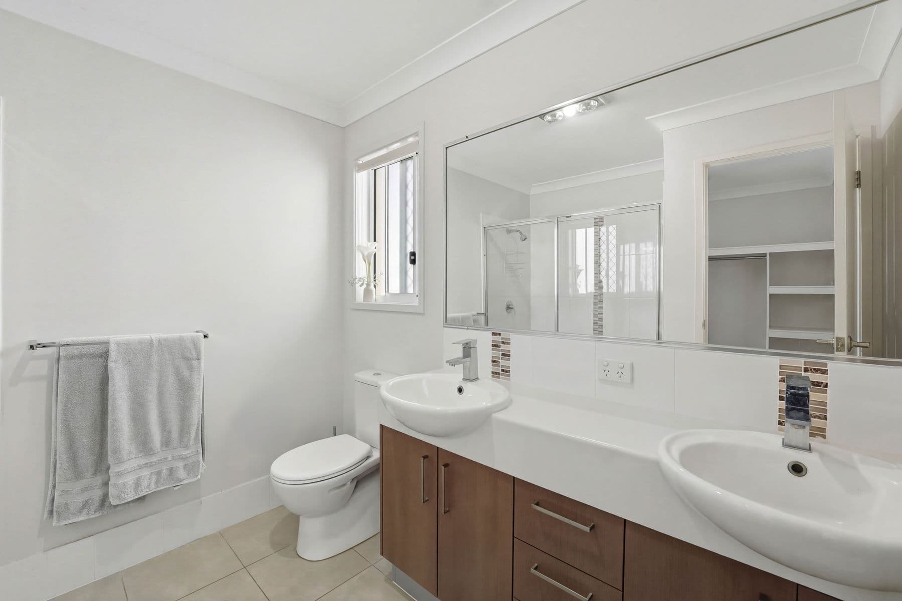 26 Tanzanite Avenue, Logan Reserve QLD 4133, Logan Reserve - Thumbnail 3