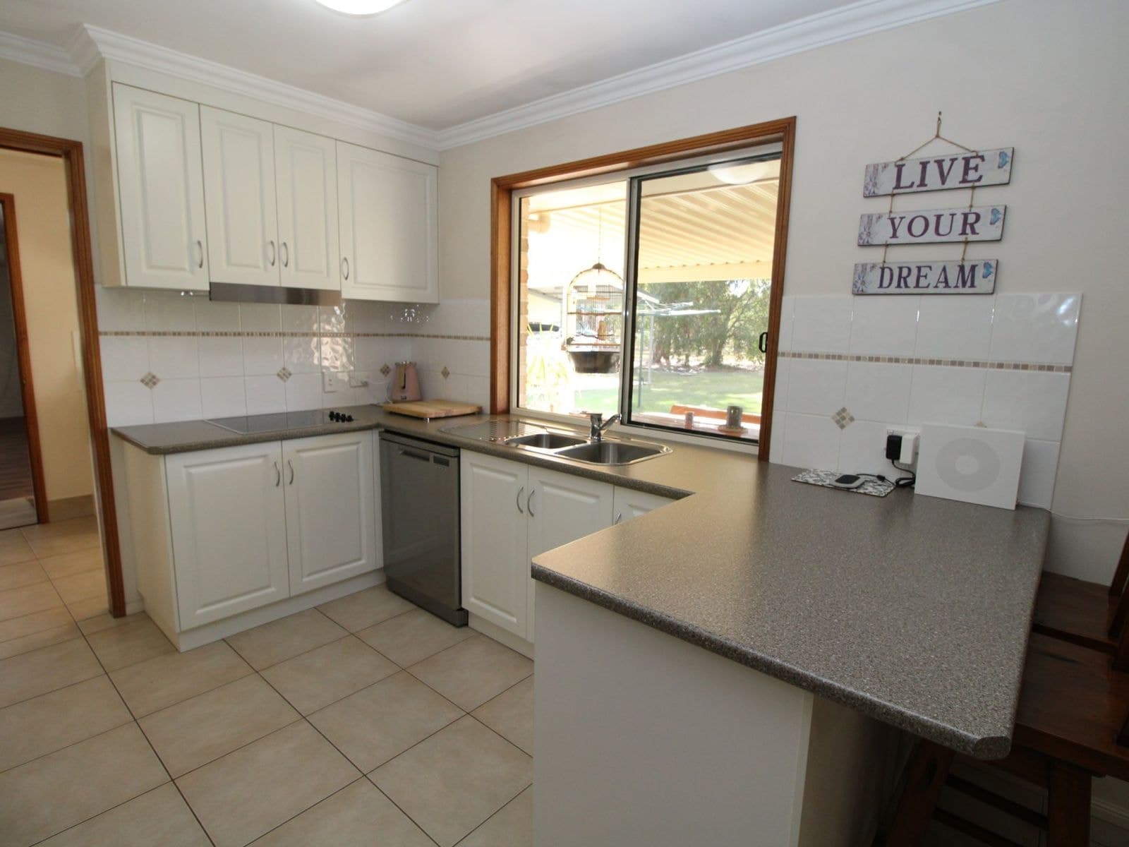 311 Wood Street, Warwick - Thumbnail 5