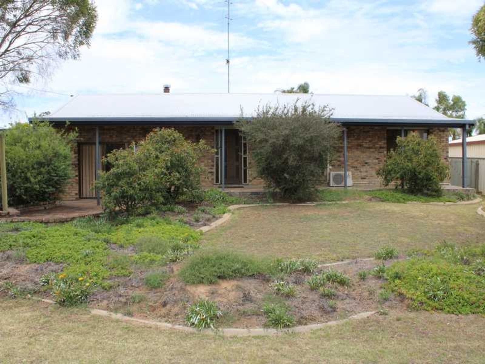12 Robyn Street, Rosenthal Heights - Thumbnail 4