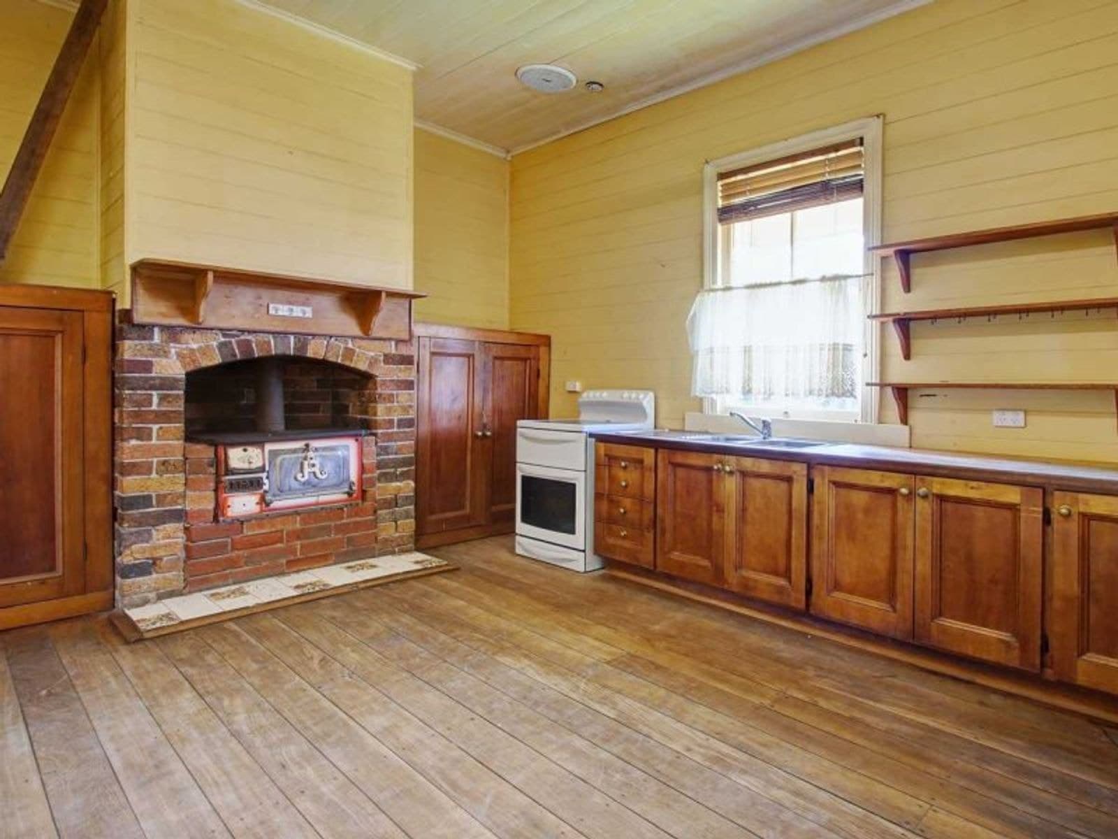 115 Canterbury Street, Casino - Thumbnail 7