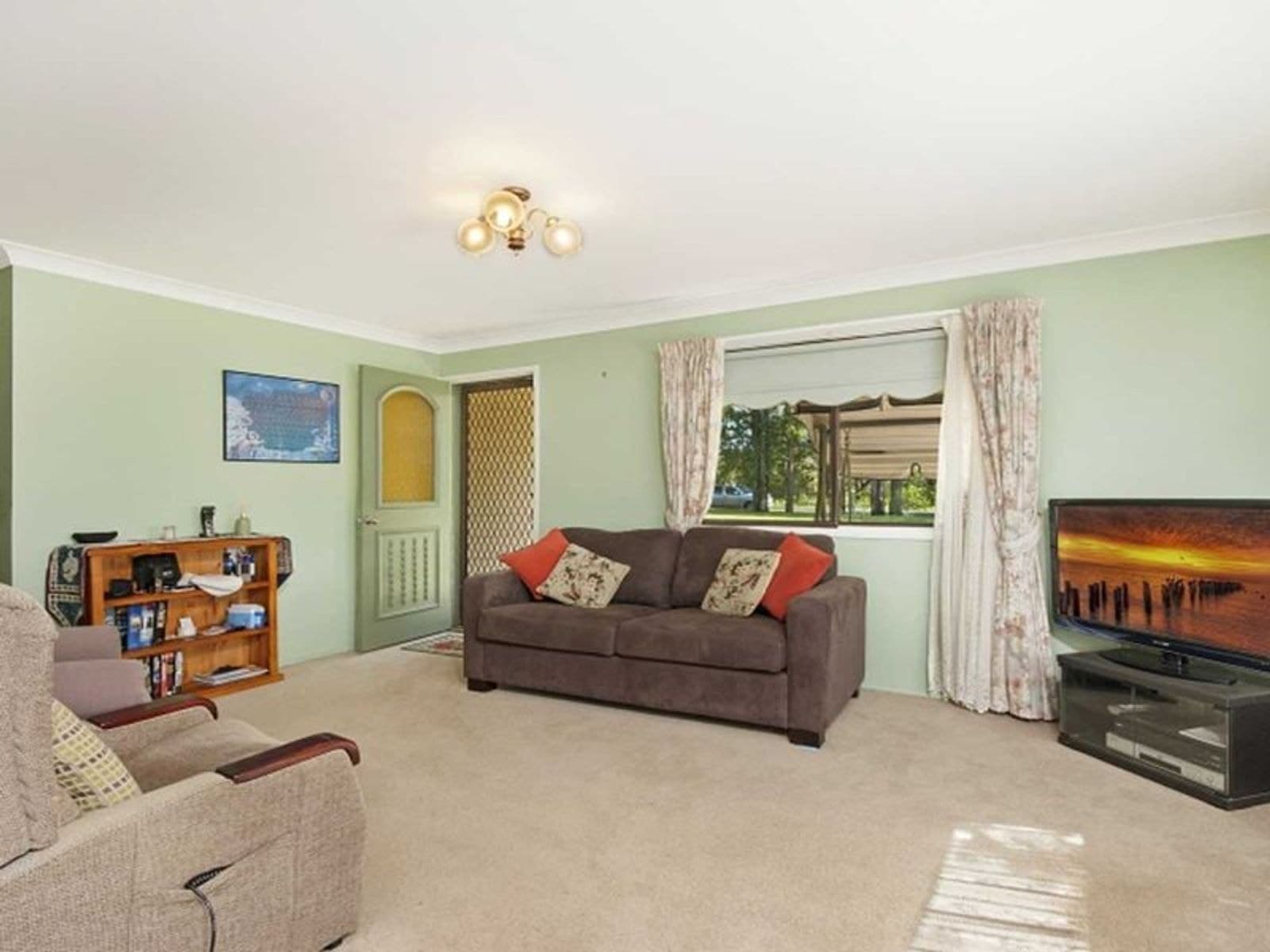240 Savilles Road, North Casino - Thumbnail 4