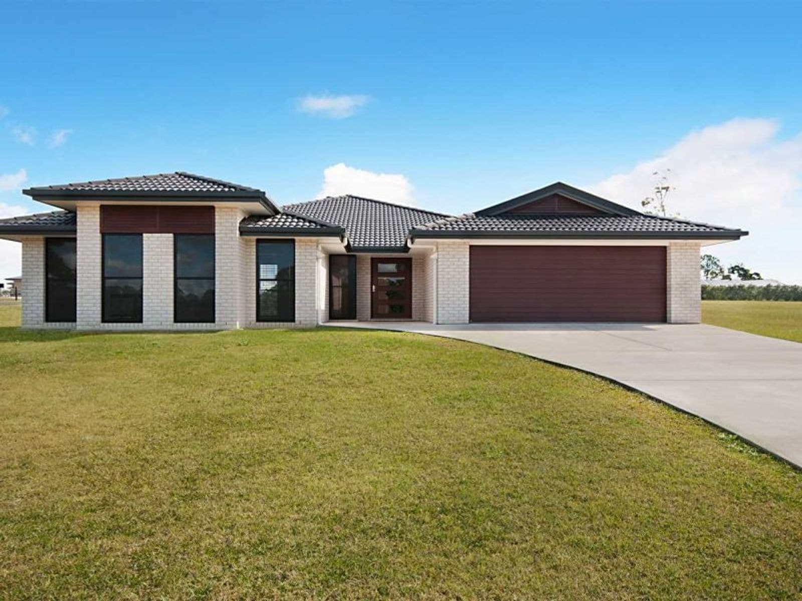 16 Flatley Place, Casino - Thumbnail 4