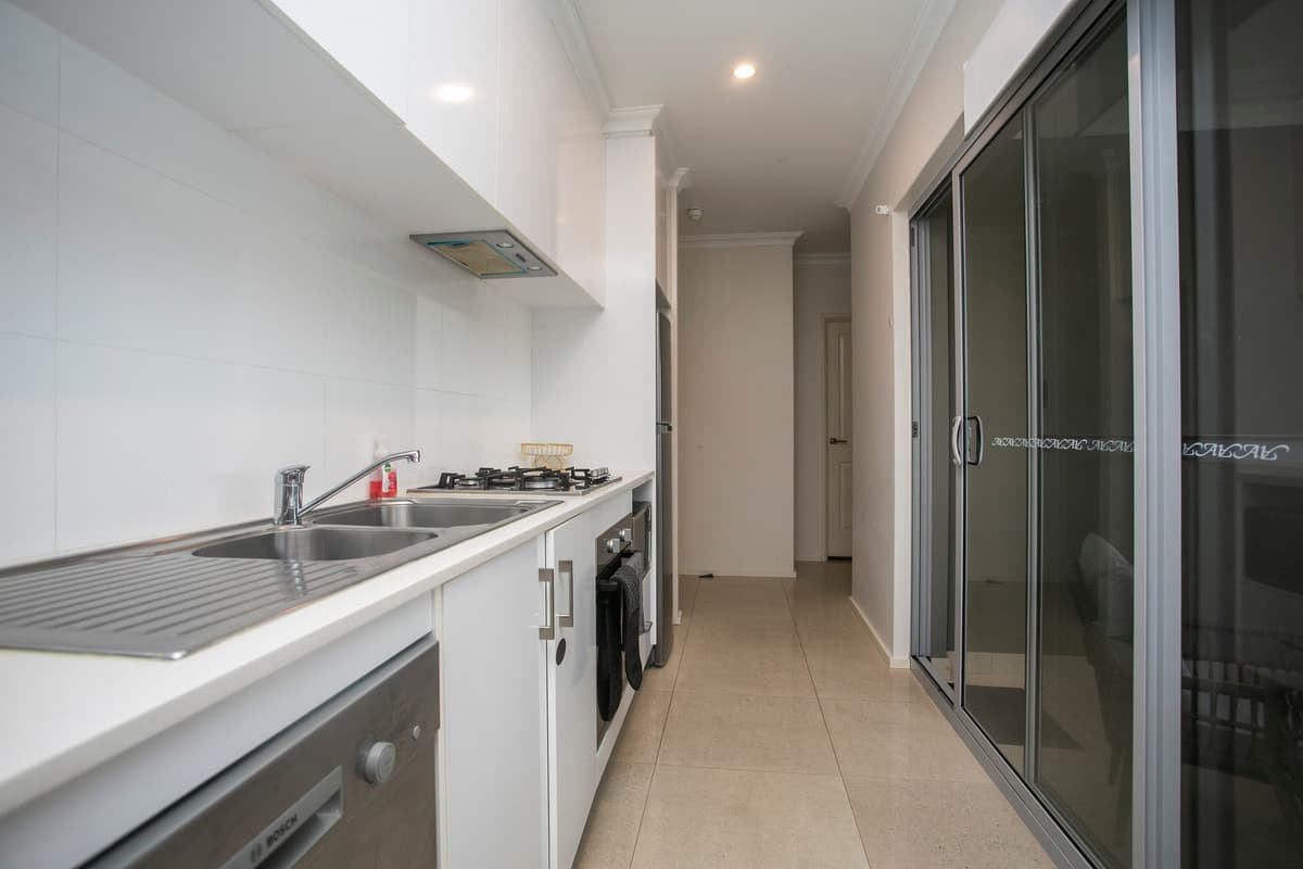 6/130 Sydenham Street, Kewdale, WA, Kewdale - Thumbnail 2