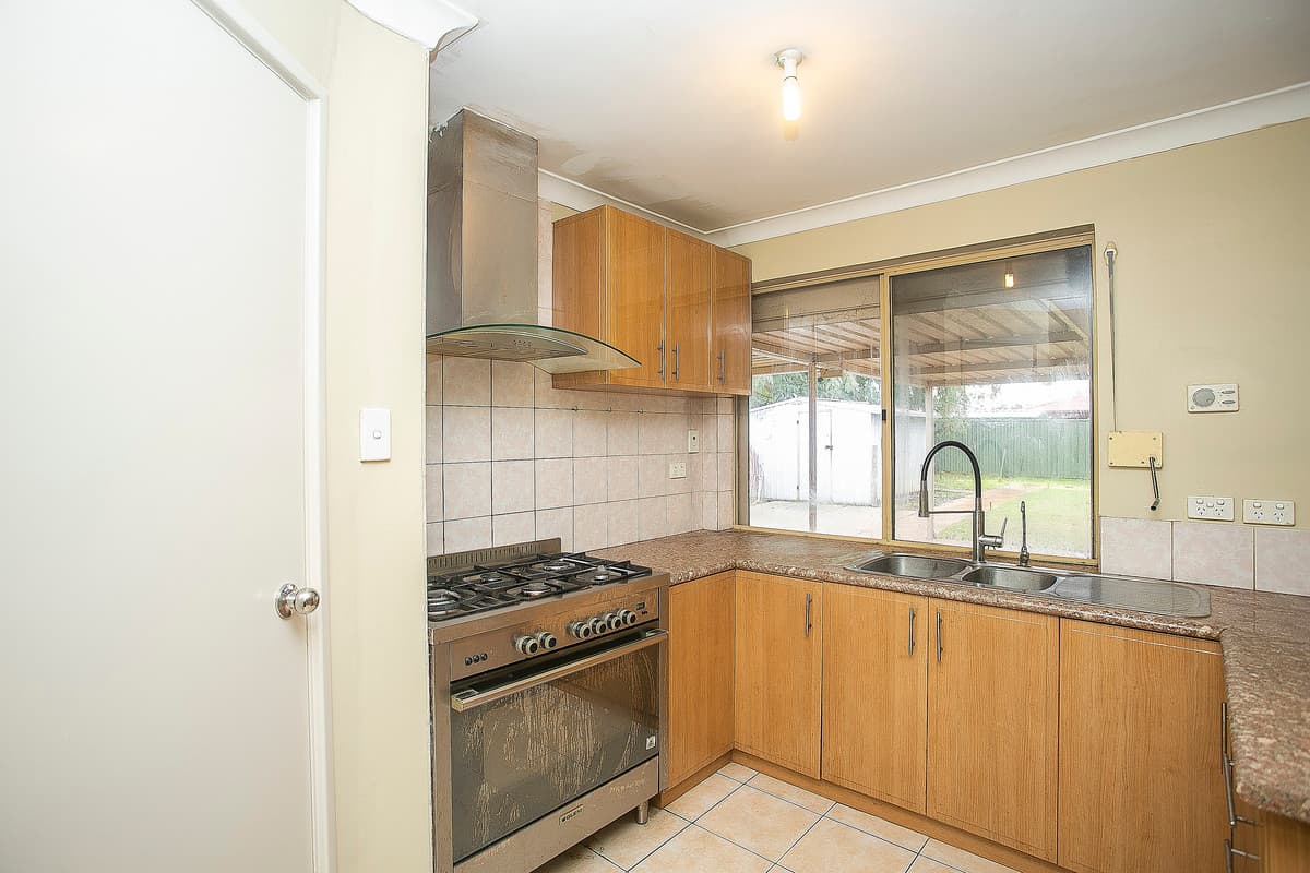 30 Parana Crescent, Beechboro, WA, Beechboro - Thumbnail 3