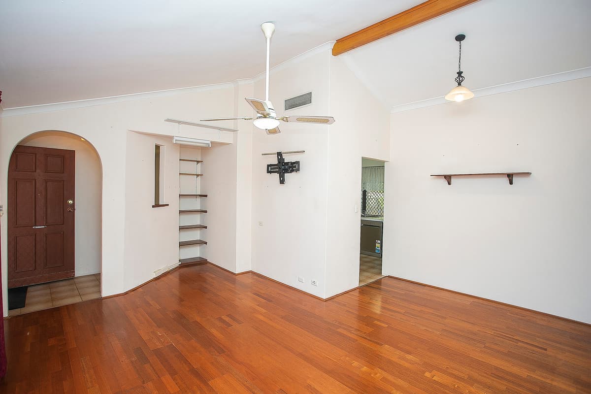 8 Wroy Street, Beechboro, WA, Beechboro - Thumbnail 2