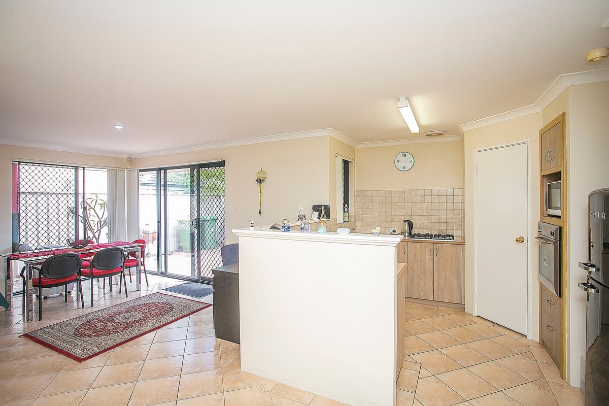 2/66 Drummond Street, Bedford, WA, Bedford - Thumbnail 3