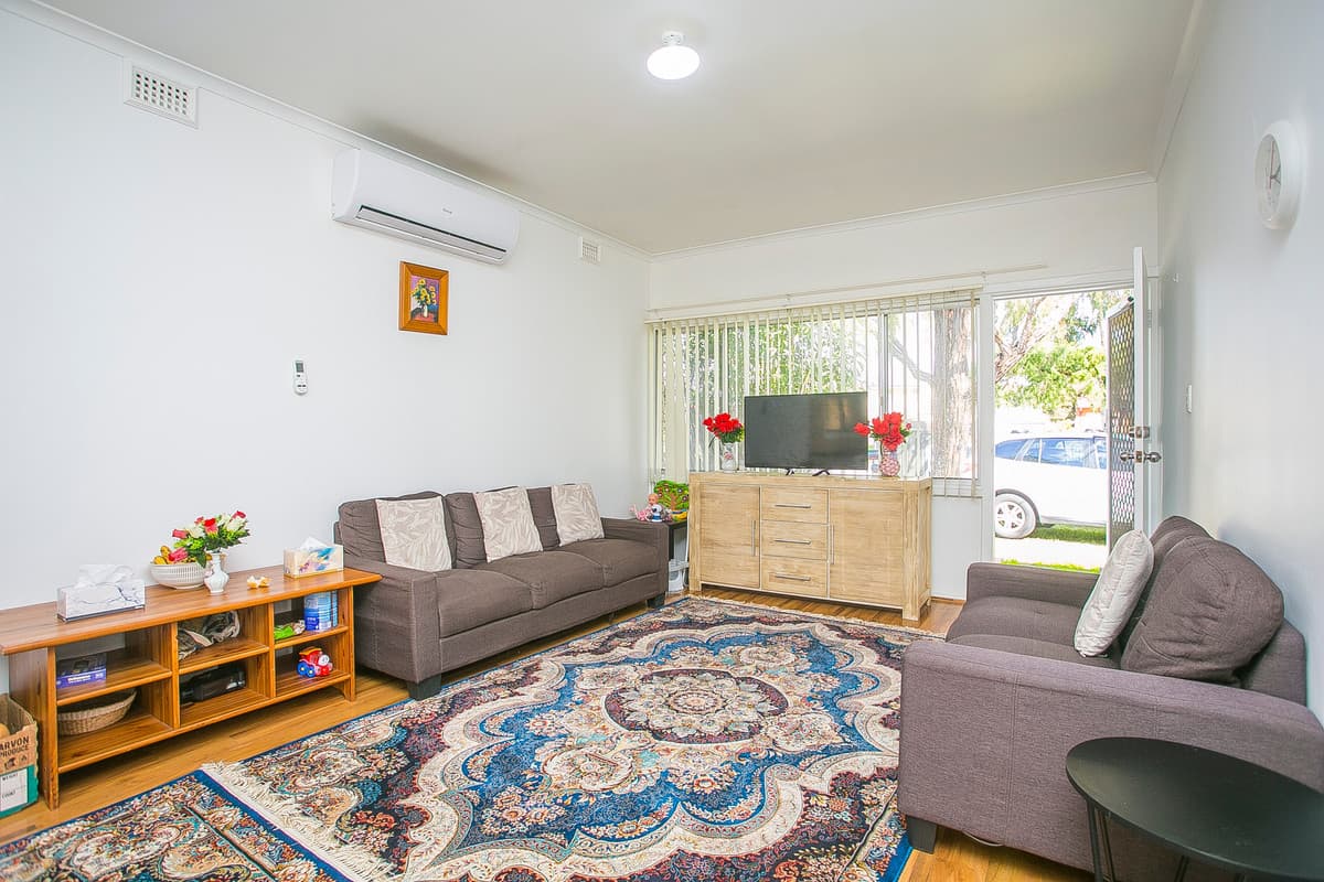 271 Morley Drive East, Lockridge, WA, Lockridge - Thumbnail 3
