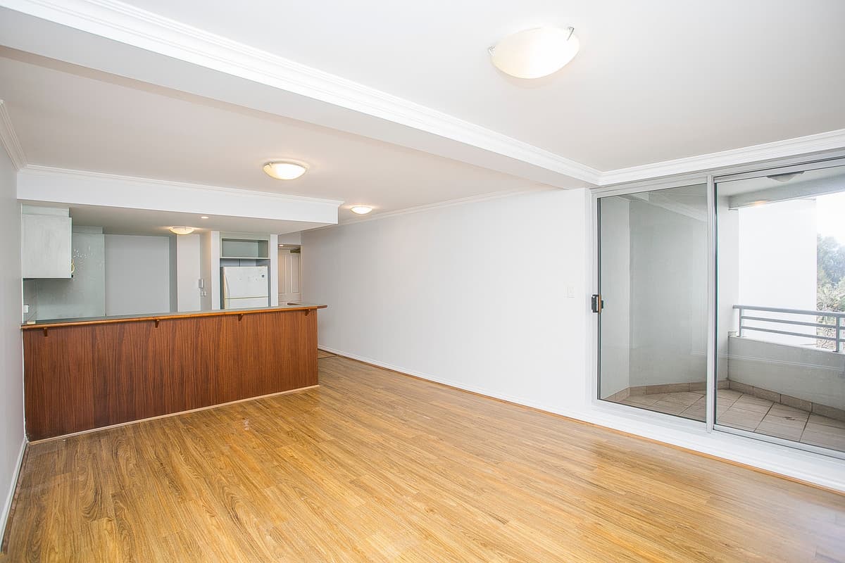 26/134 Mounts Bay Road, Perth, WA, Perth - Thumbnail 2