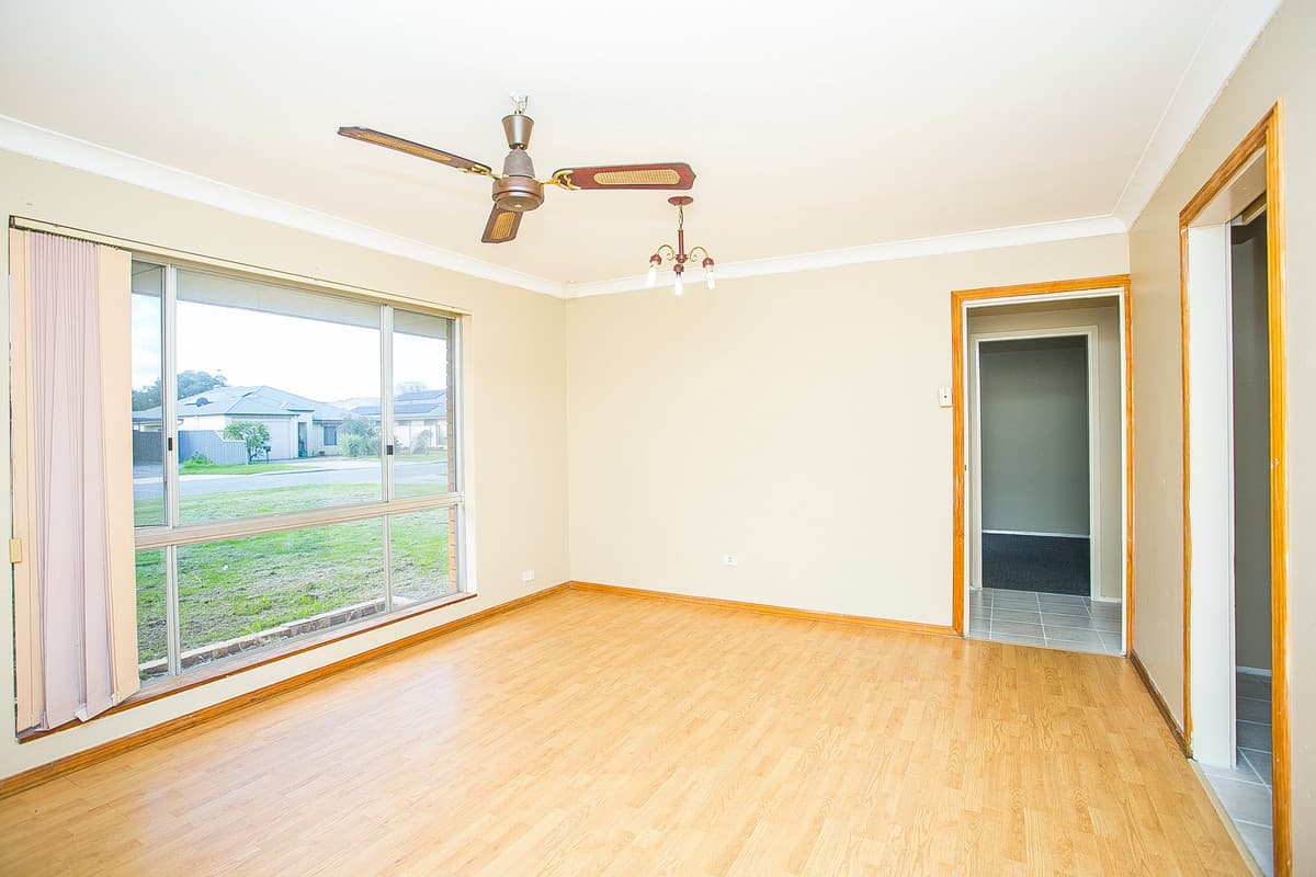9 Kingsdown Road, Maddington, WA, Maddington - Thumbnail 3
