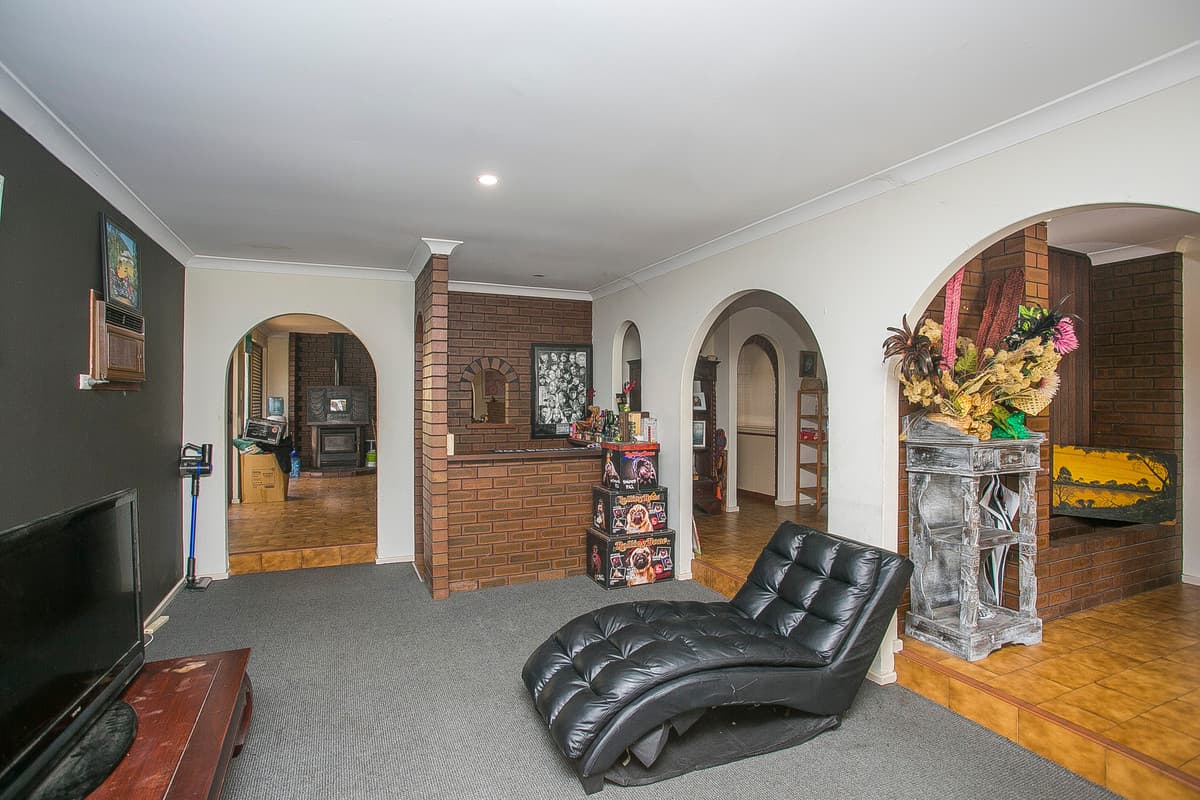 260 Morrison Road, Midvale, WA, Midvale - Thumbnail 3