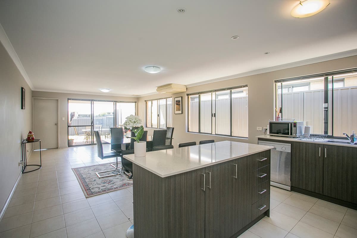 7 Liddard Gardens, Baldivis, WA, Baldivis - Thumbnail 2