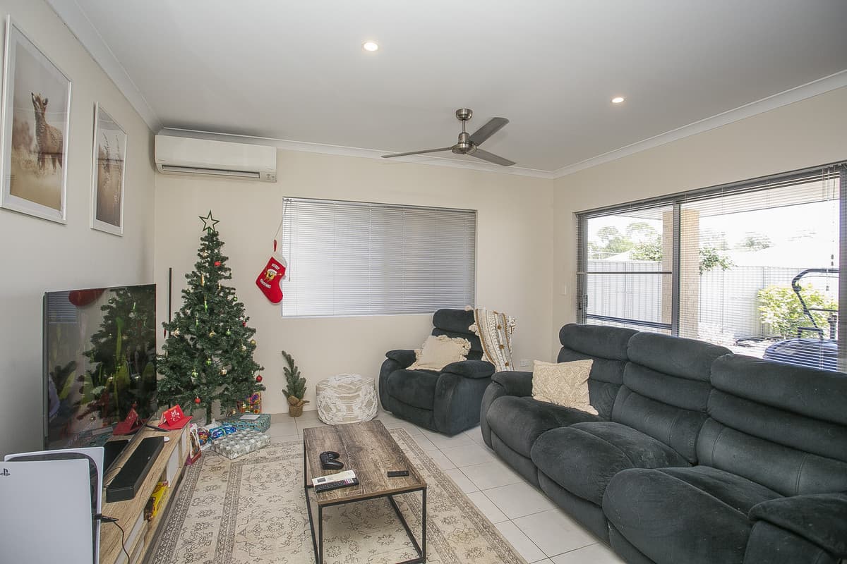8 Gloss Street, Dayton, WA, Dayton - Thumbnail 3