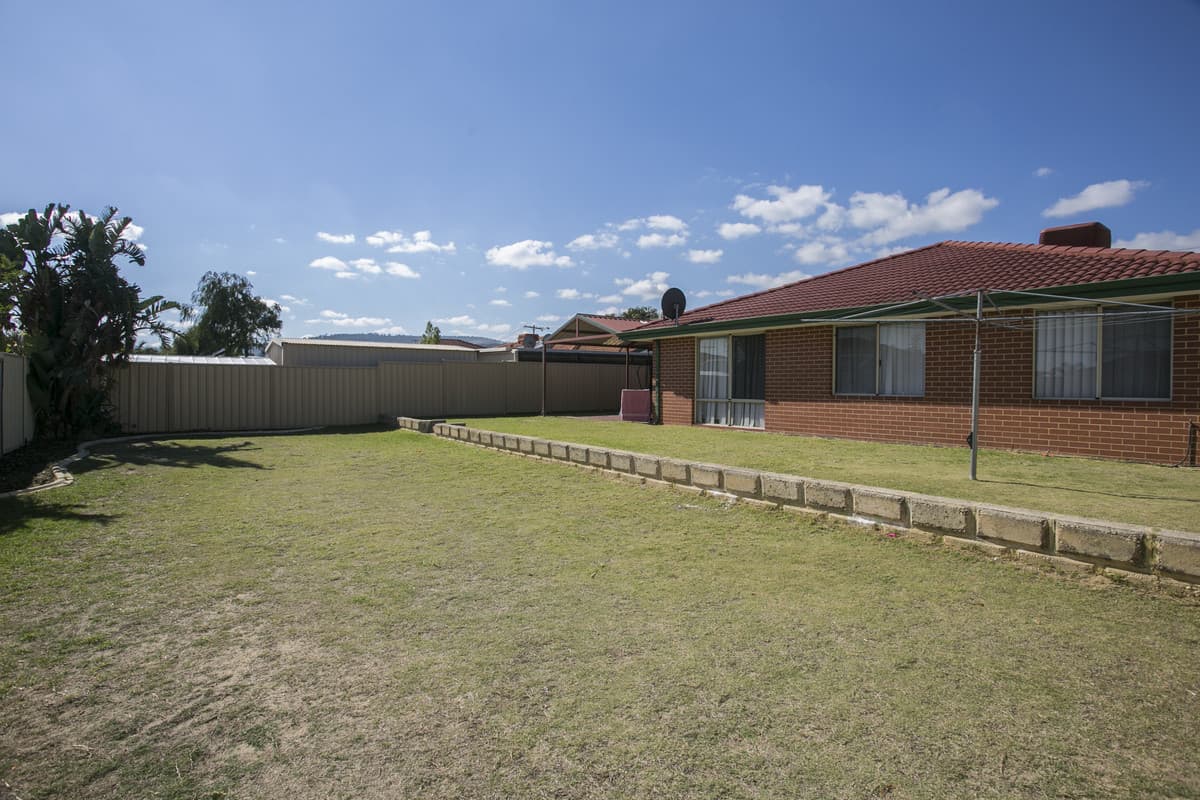 6 Mariana Close, Maddington, WA, Maddington - Thumbnail 3