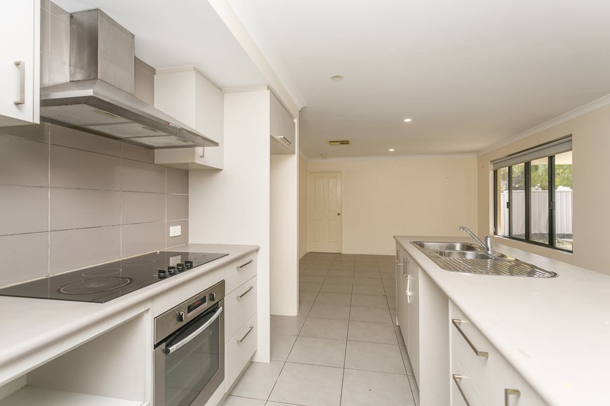43 Terry Crescent, MANDURAH, WA, Mandurah - Thumbnail 3