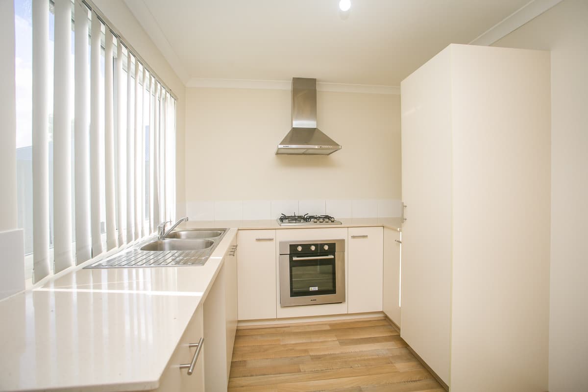2/33 Evelyn Street, Gosnells, WA, Gosnells - Thumbnail 3