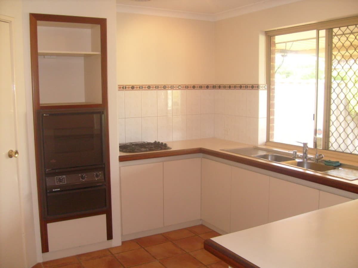 12B Willow Place, BEECHBORO, WA, Beechboro - Thumbnail 2