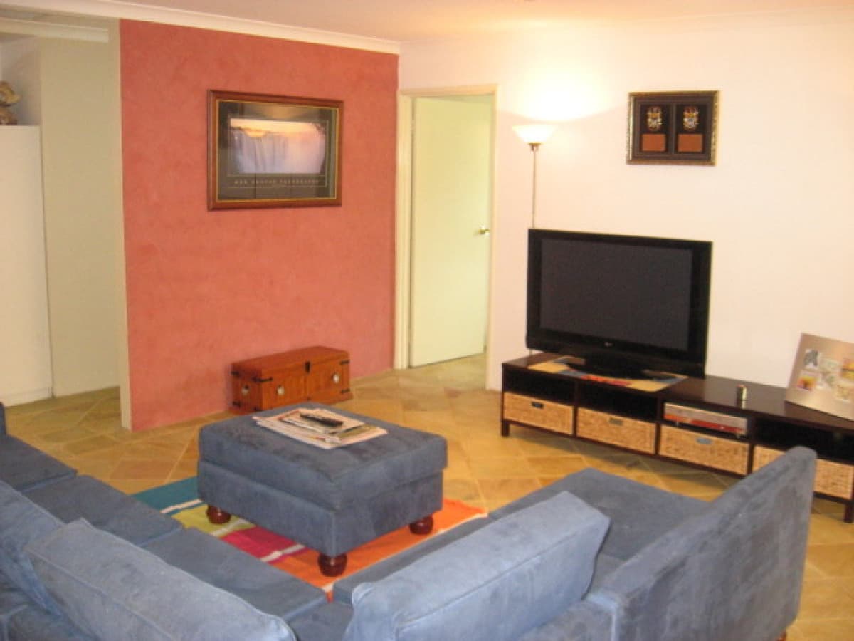 18 Woodview Retreat, CAVERSHAM, WA, Caversham - Thumbnail 2