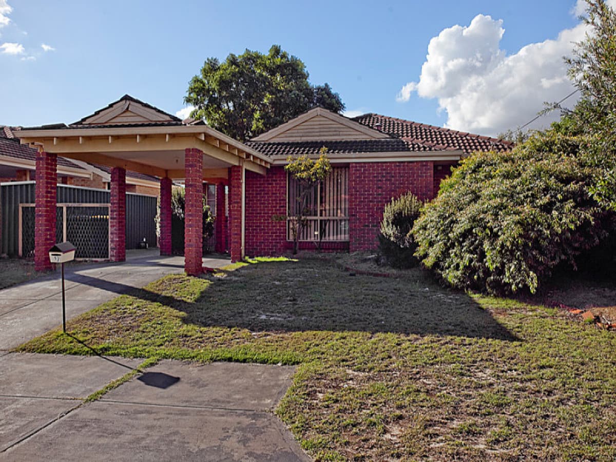27 Maranon Crescent, BEECHBORO, WA, Beechboro - Thumbnail 2