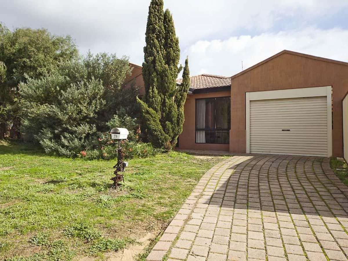 15 Werloo Court, LEDA, WA, Leda - Image 1