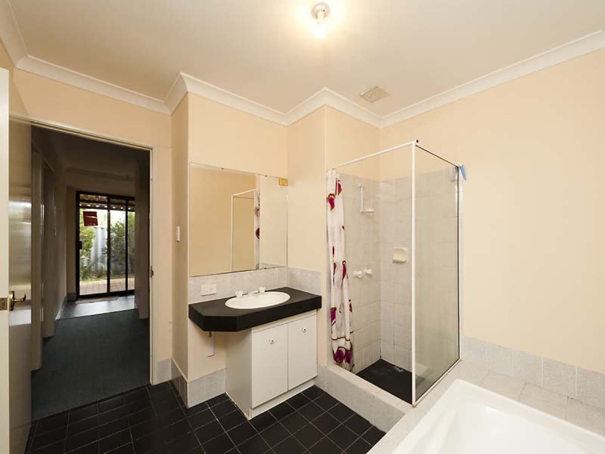 15 Werloo Court, LEDA, WA, Leda - Thumbnail 3