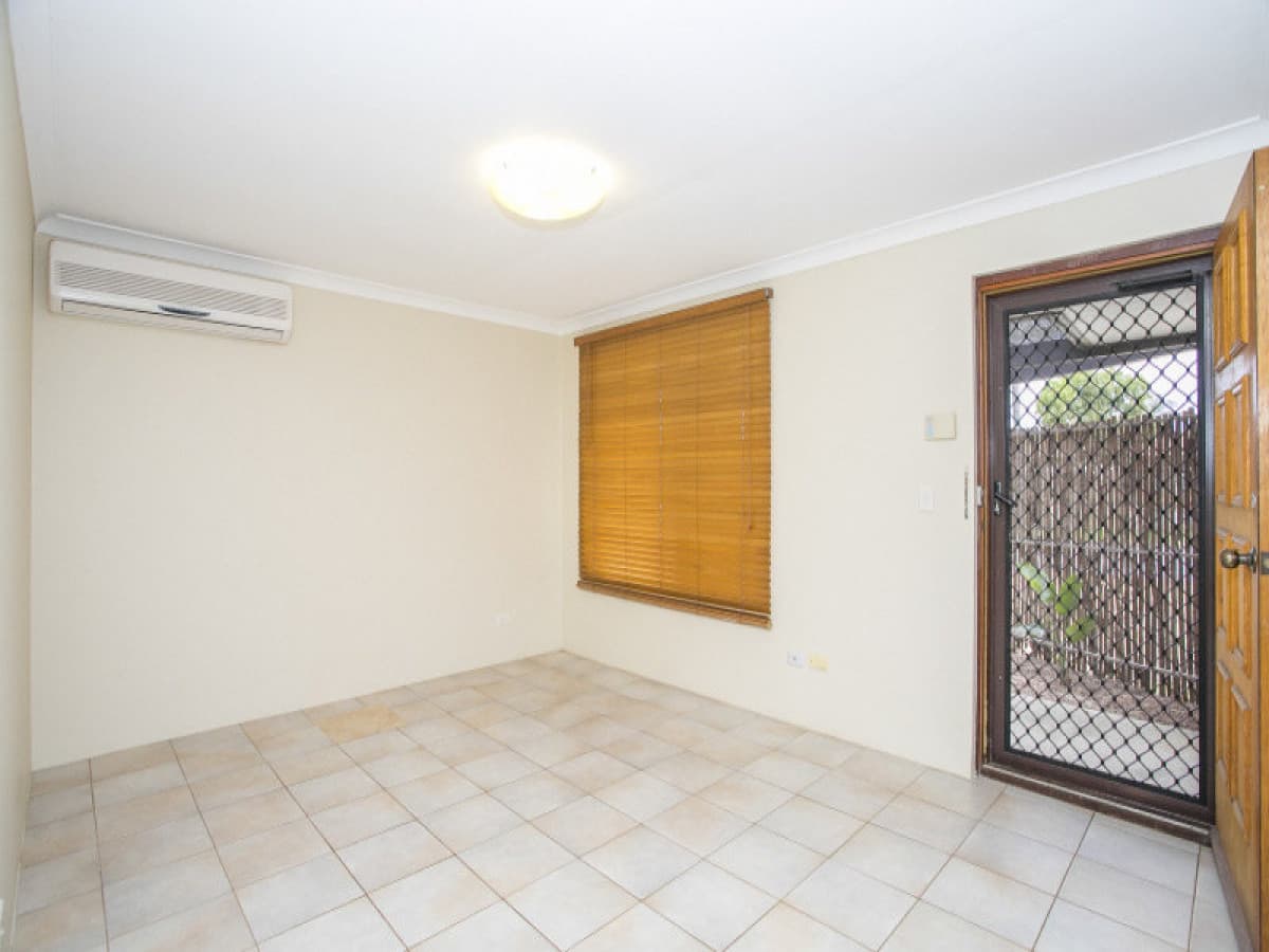 28 Parana Crescent, BEECHBORO, WA, Beechboro - Thumbnail 2