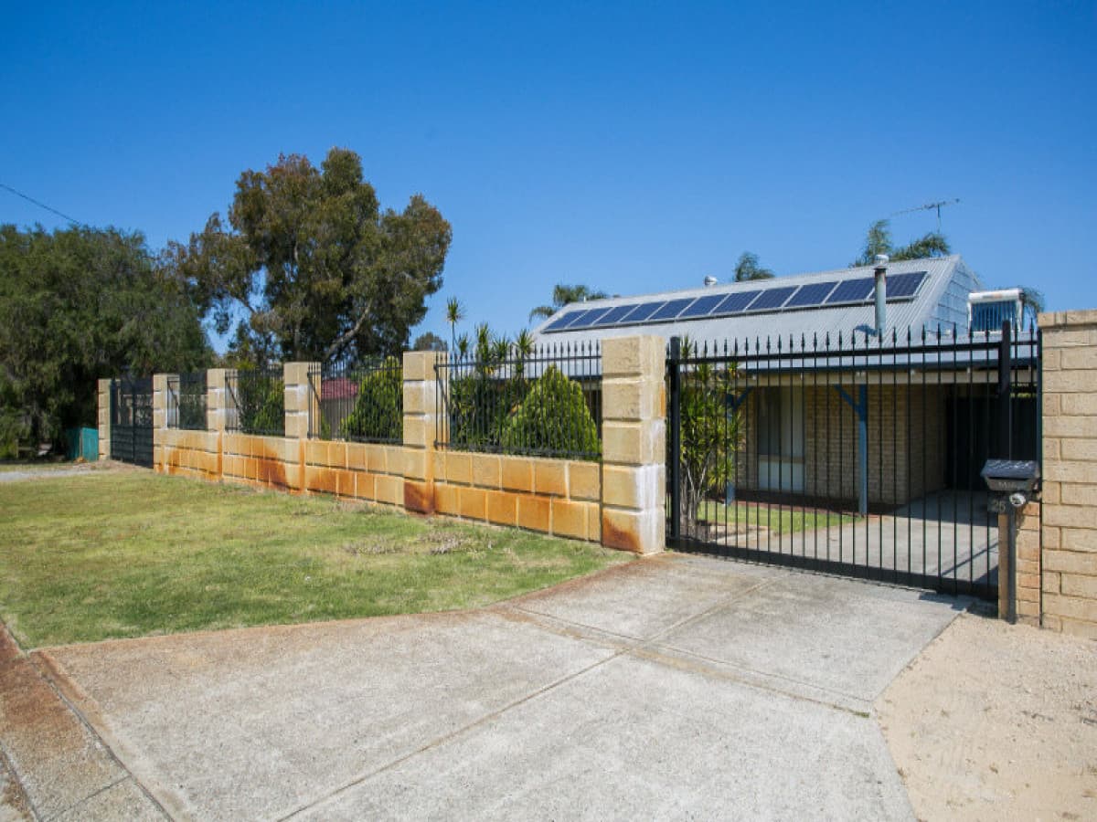 25 Rhine Crescent, BEECHBORO, WA, Beechboro - Thumbnail 2